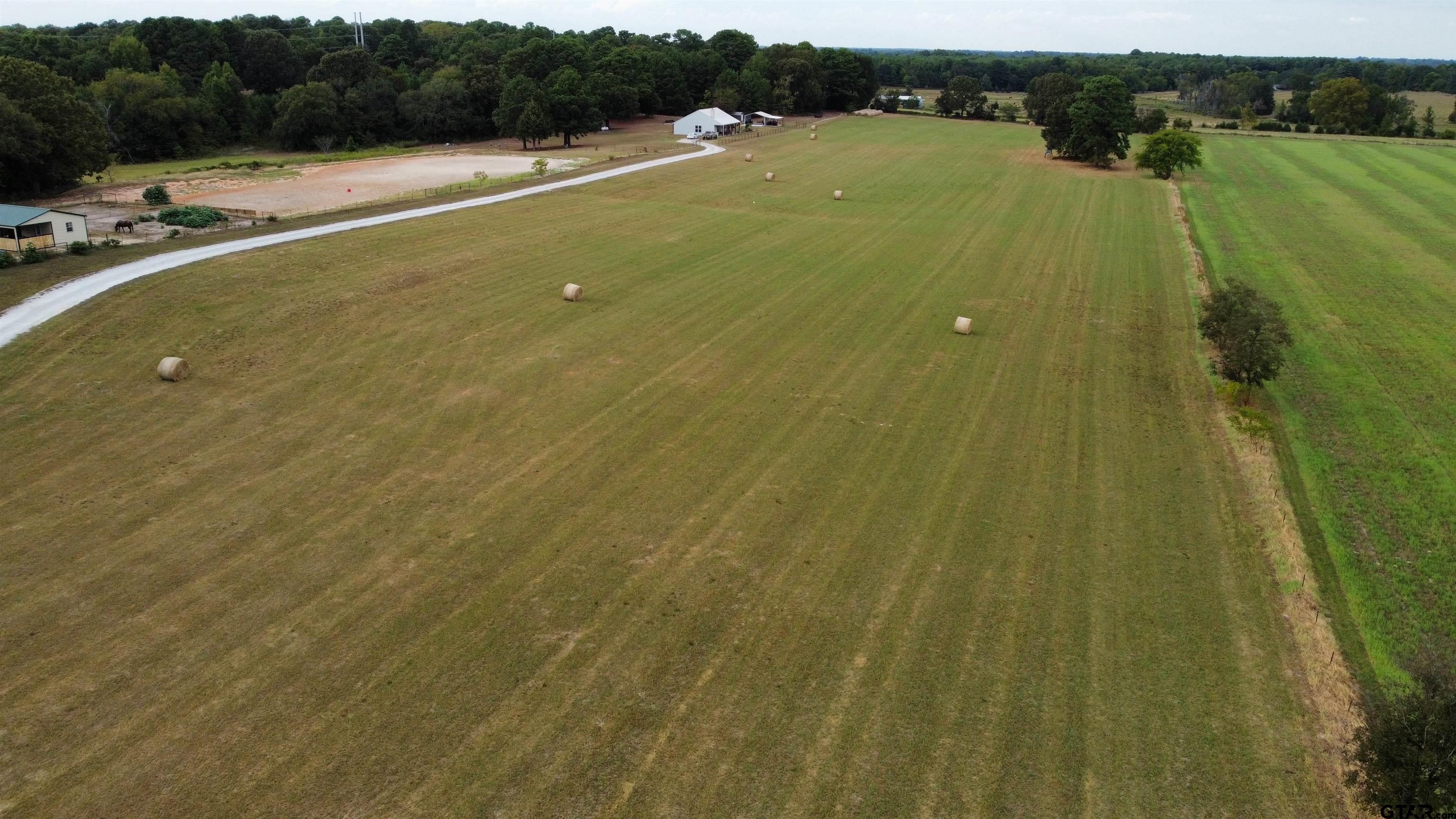 1813 E Highway 154