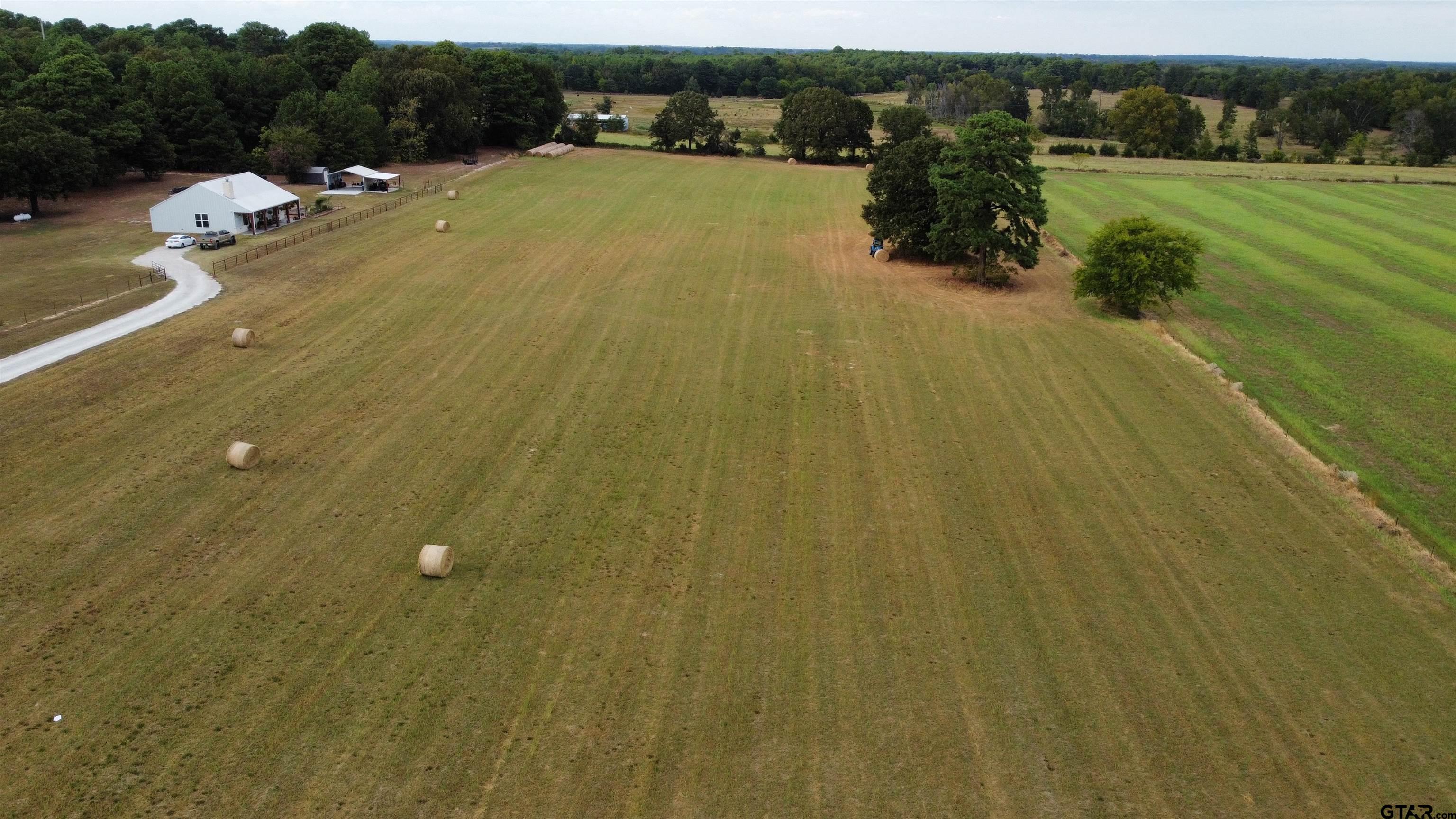 1813 E Highway 154