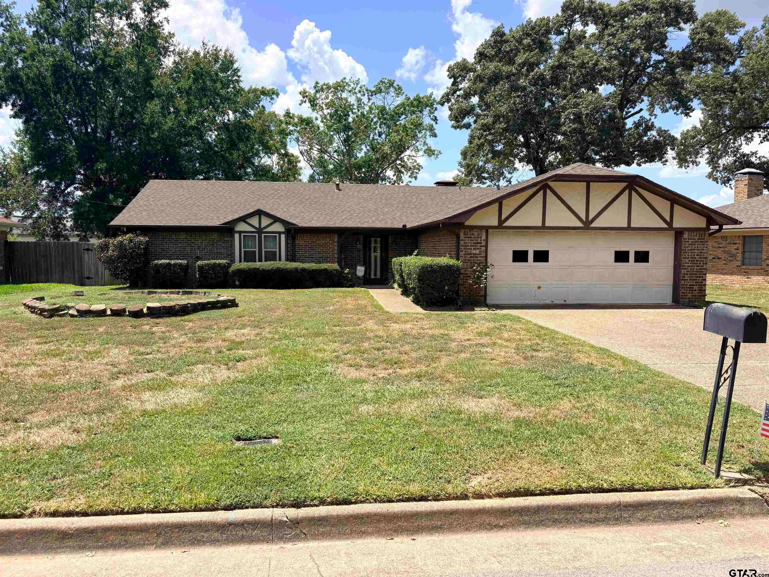6813 SOUTHPLACE DR.