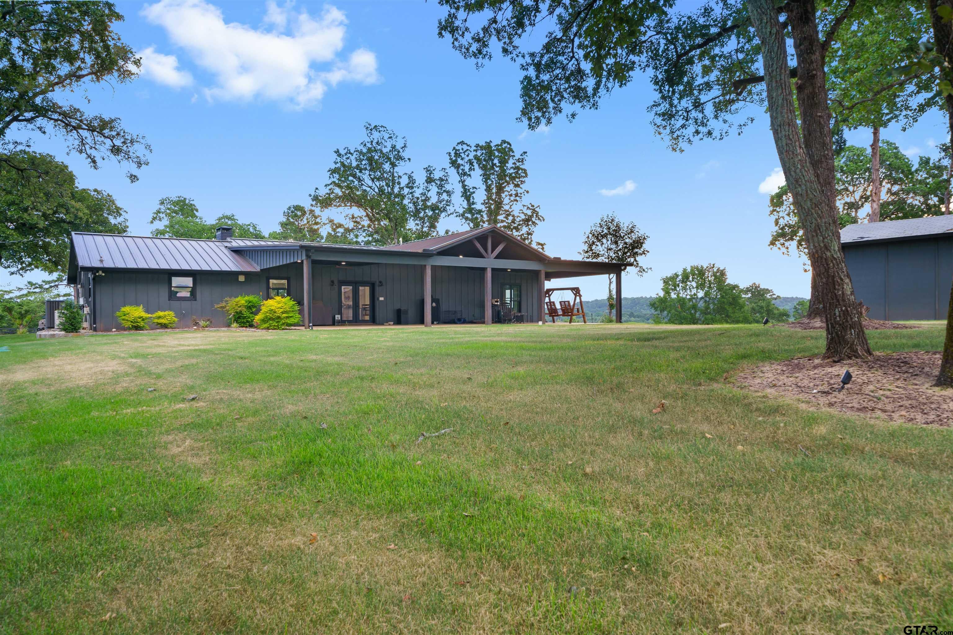 2892 N Live Oak Rd