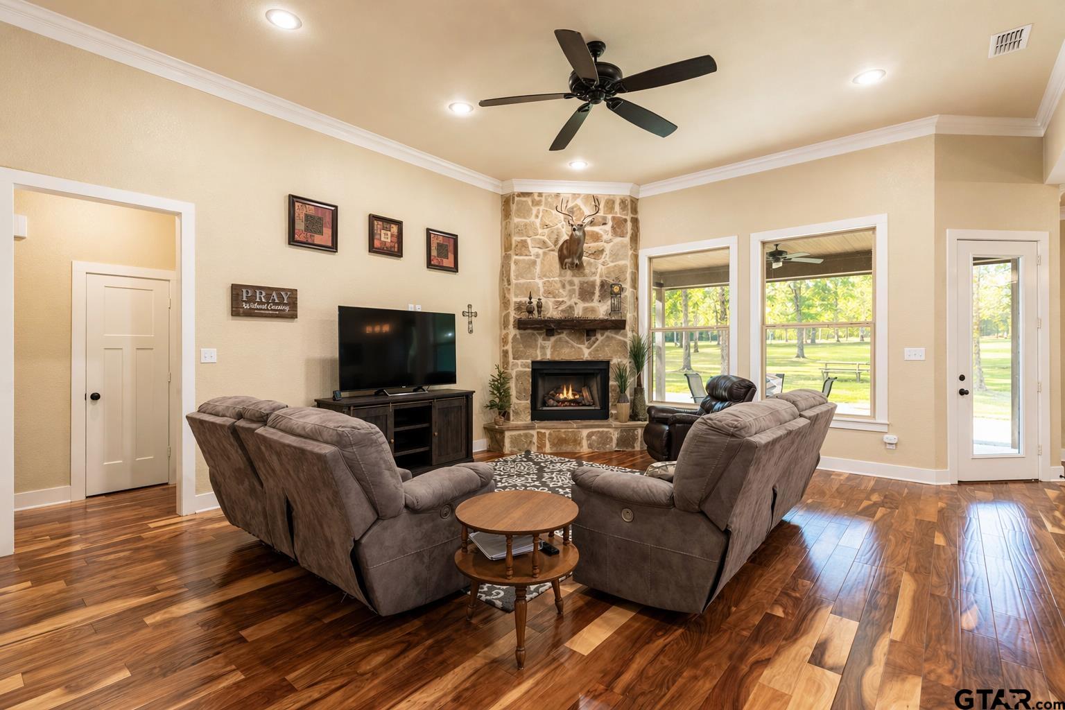 14080 Pine Overlook Dr.
