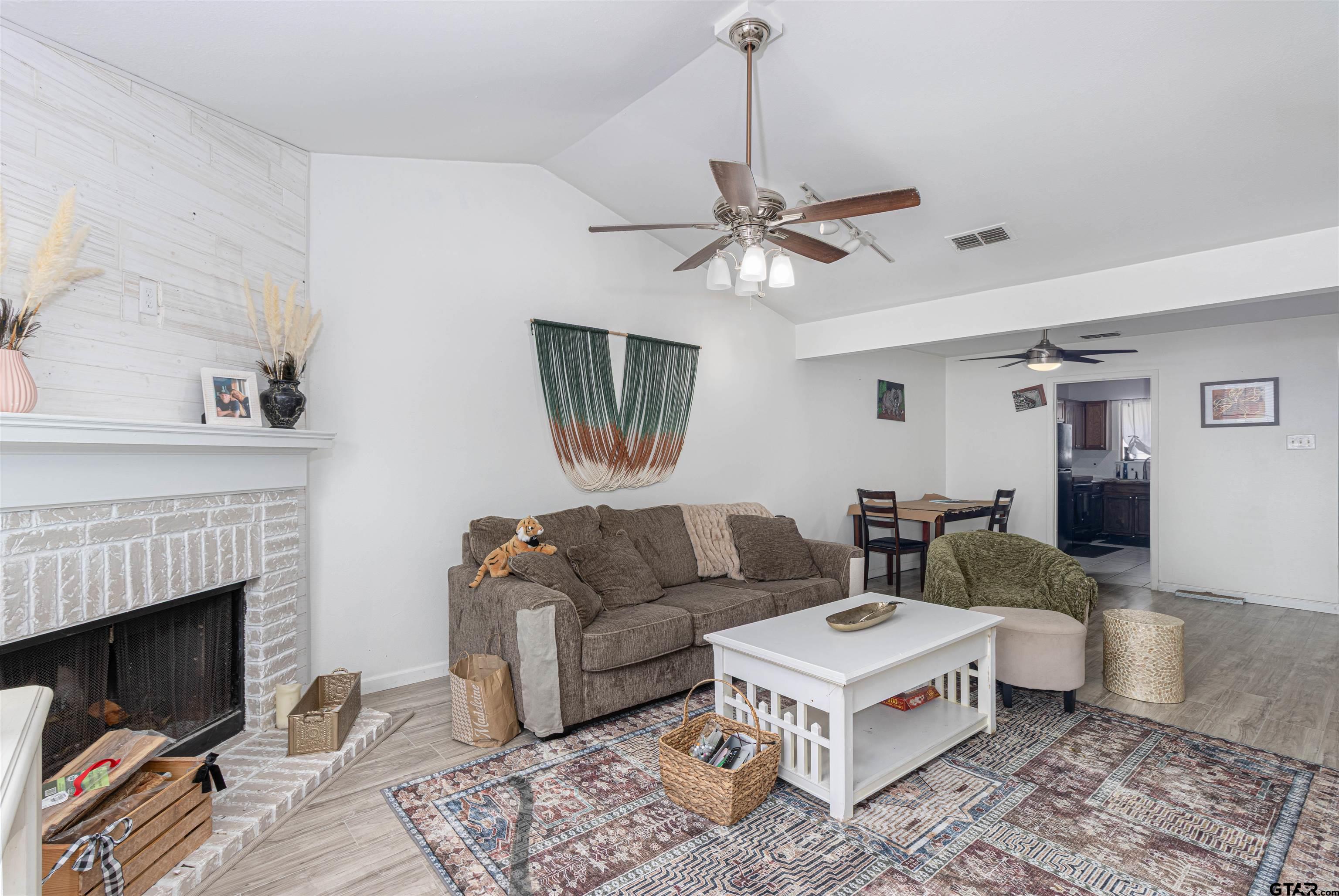 400 Southtown Dr #606