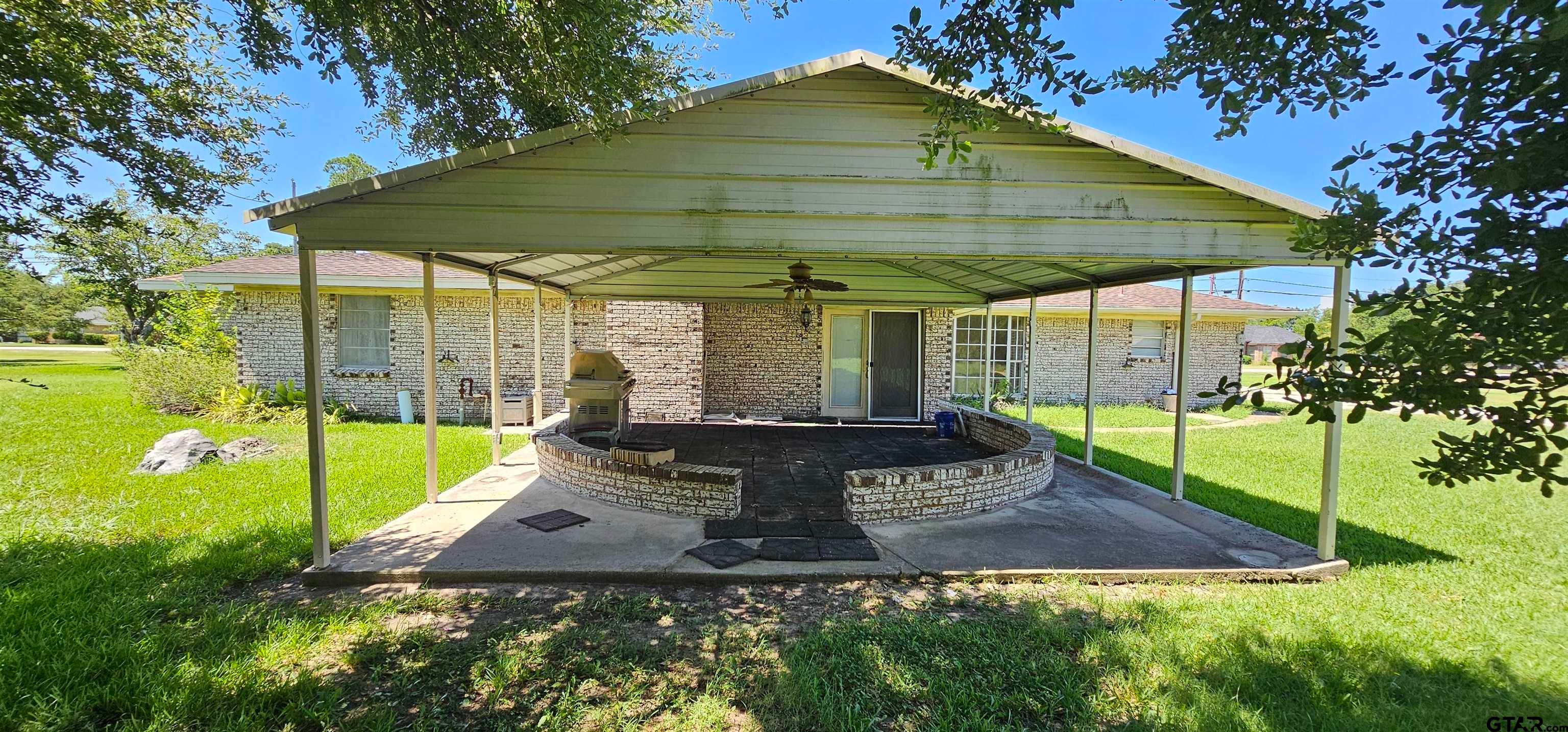 14325 Melody Ln