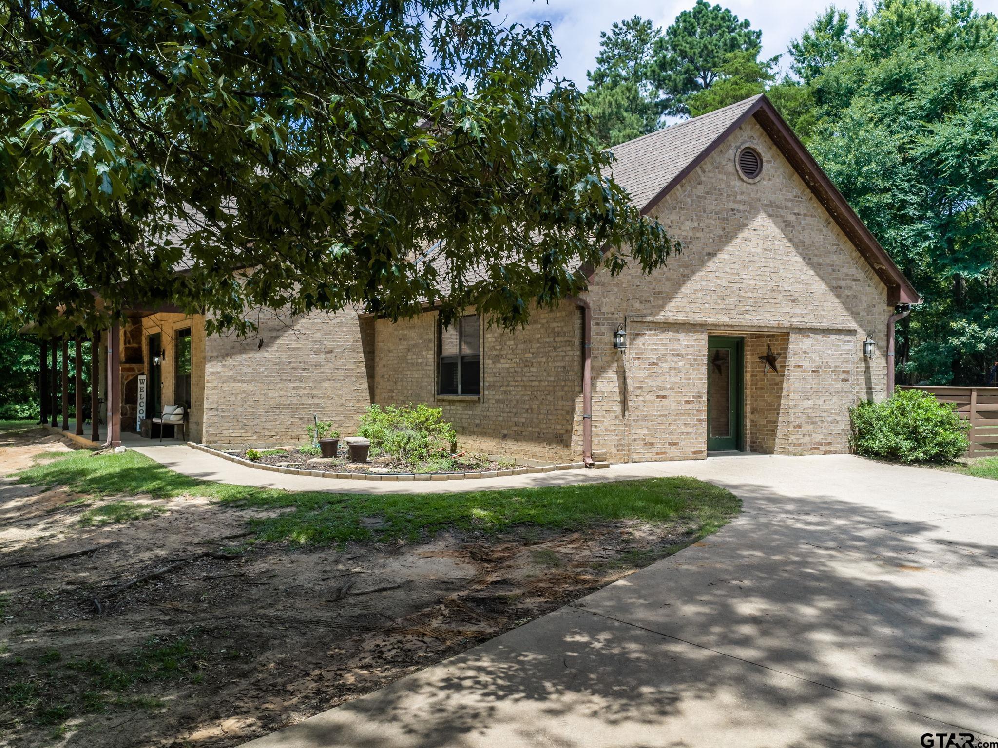 17332 Pintail Dr.
