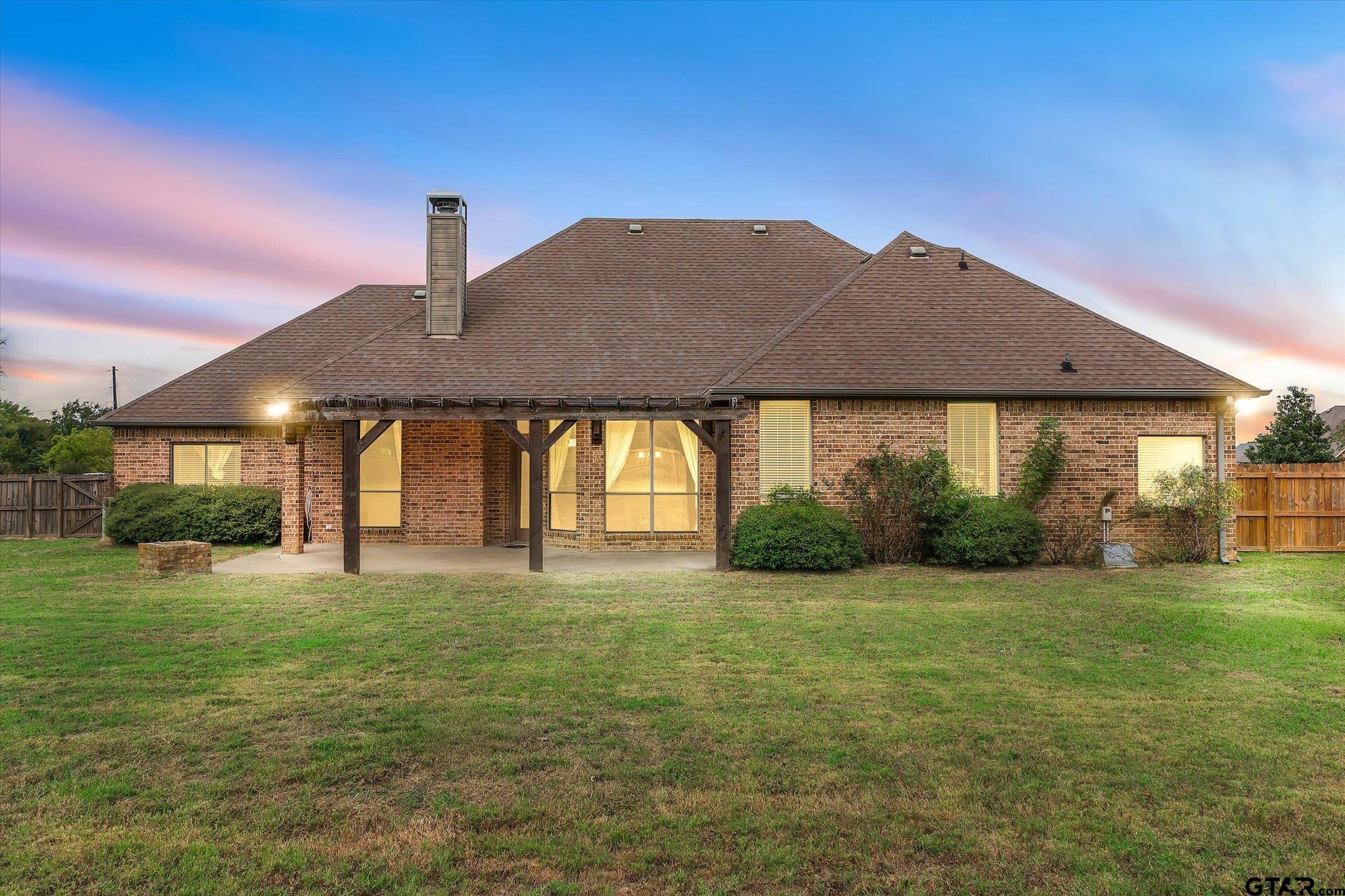 112 Lake Meadow Drive