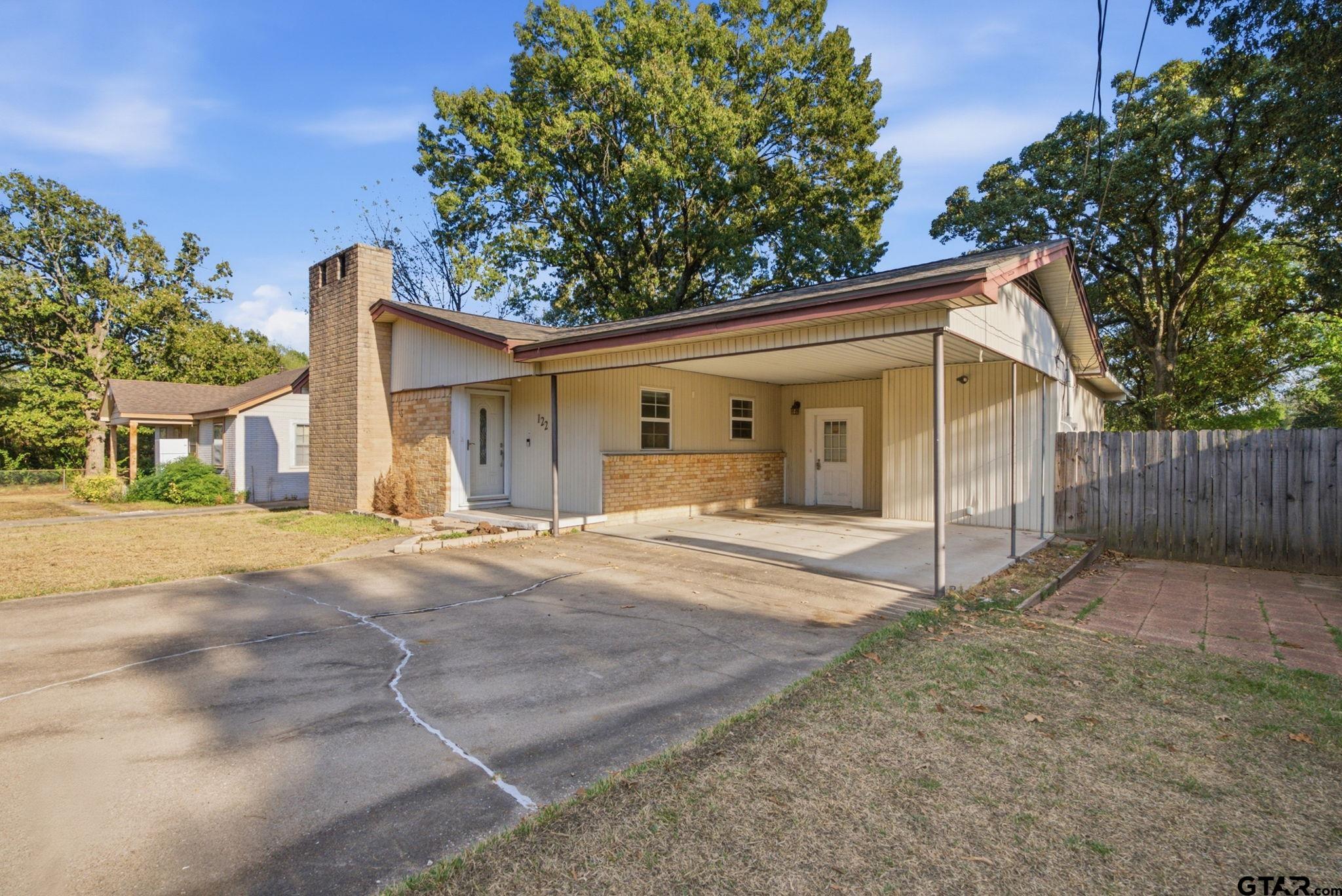 122 Massingill Dr