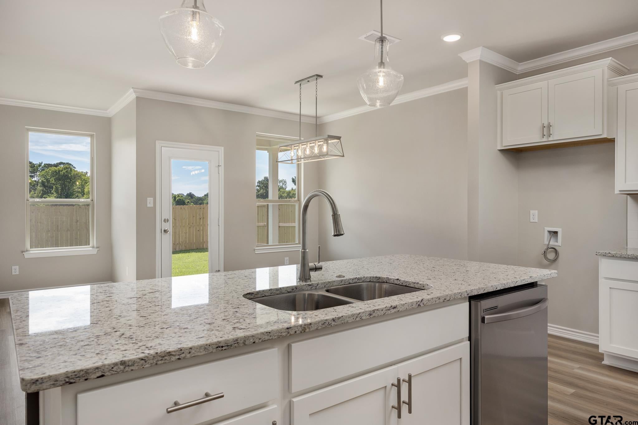 306 Driftwood Way