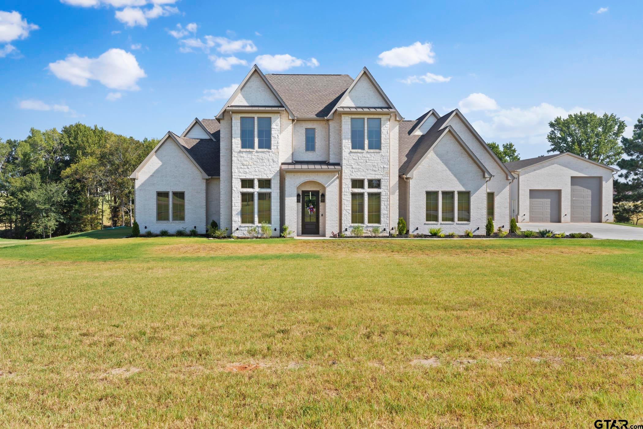23180 Bridle View Dr