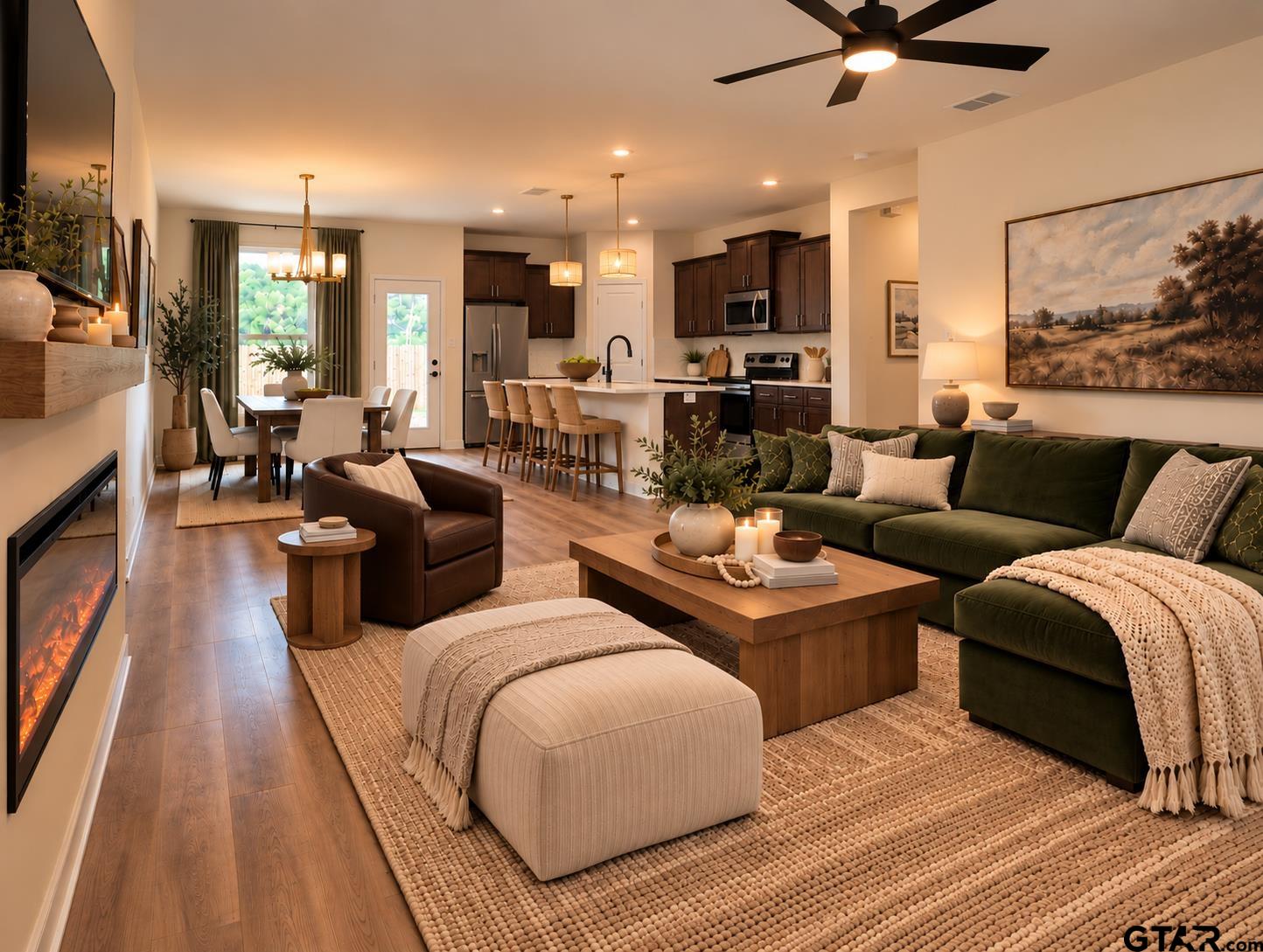 308 Driftwood Way