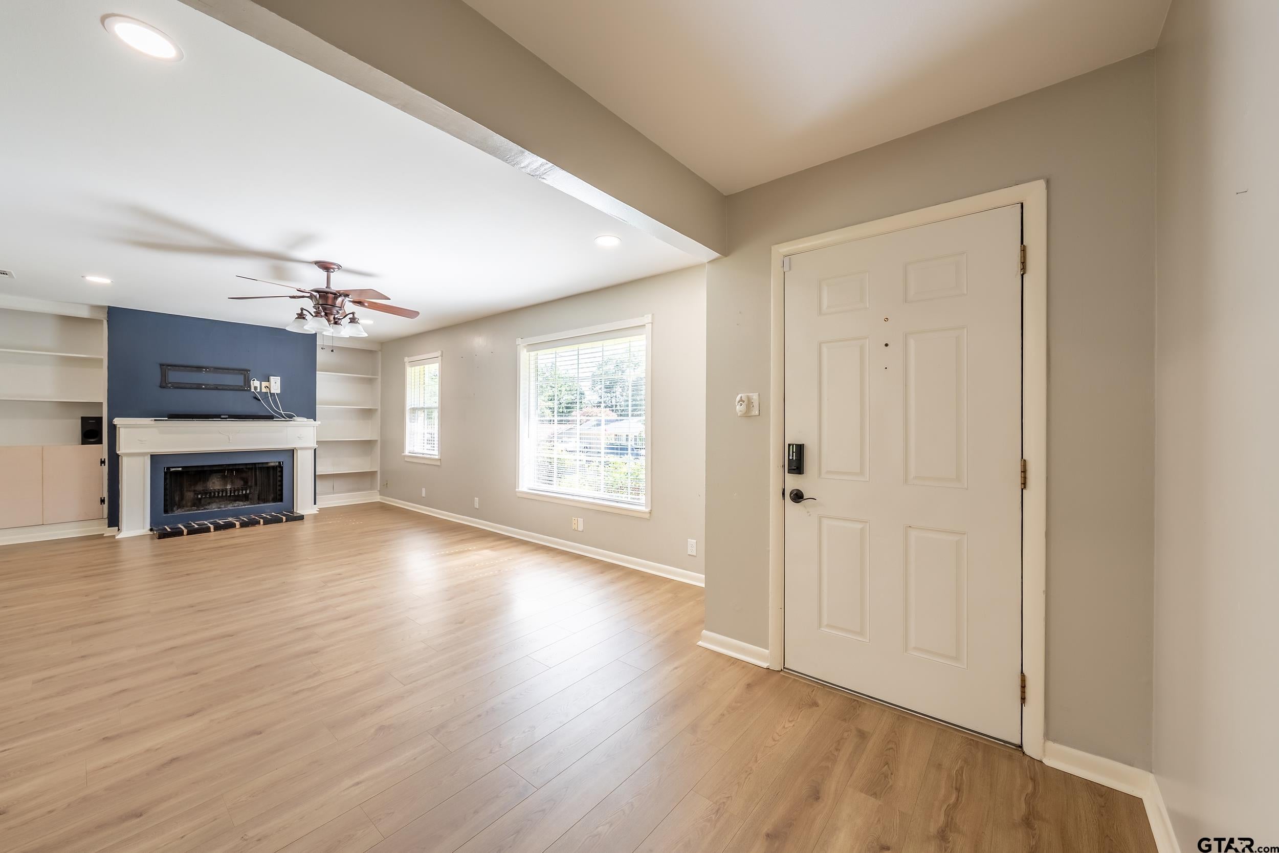 3403 Lynnwood Dr