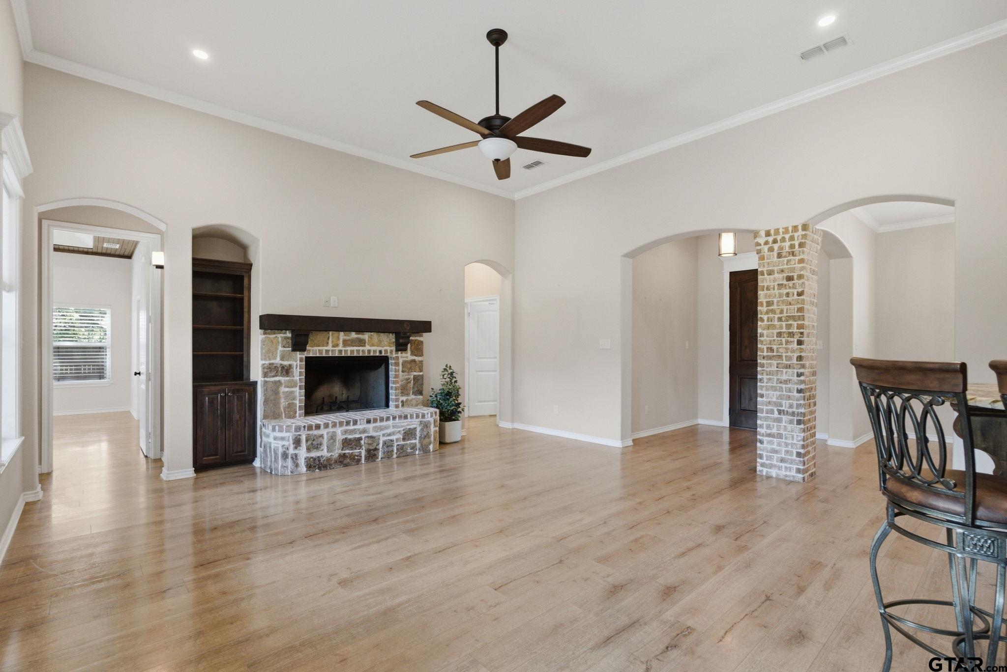 213 County Rd 2321