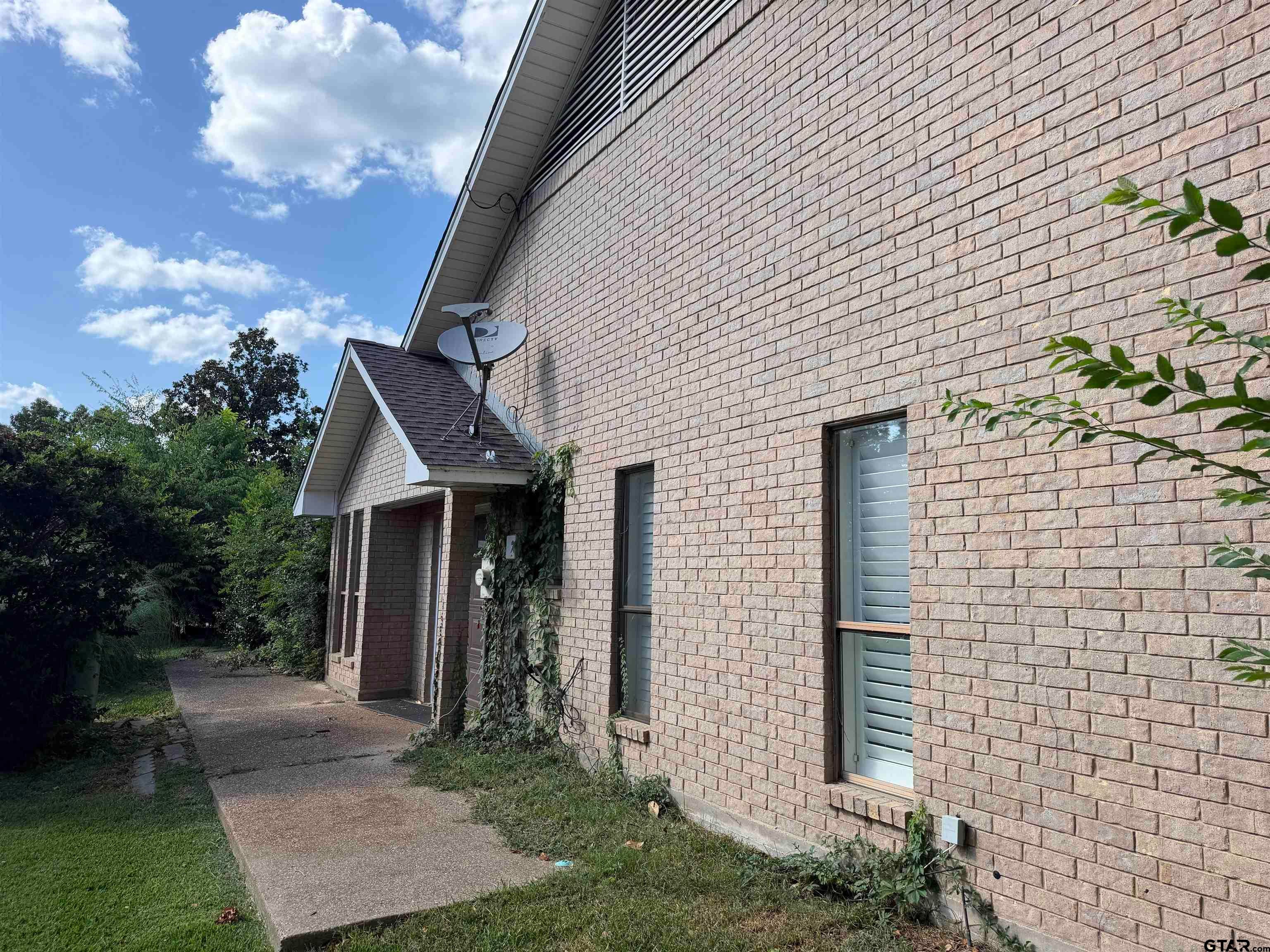 249 N Bay Dr