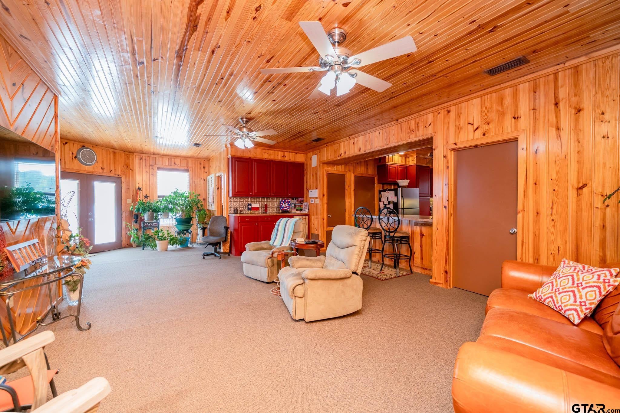 2636 Aqua Vista