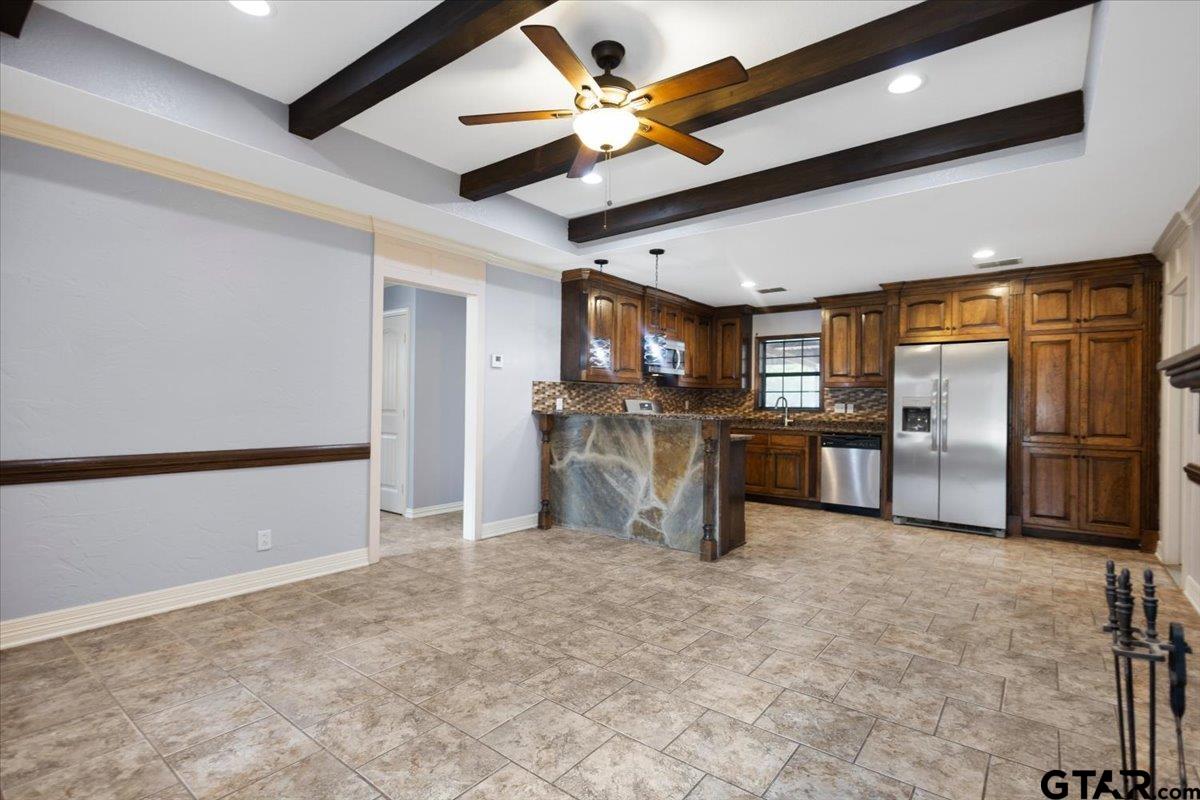 14733 County Road 384