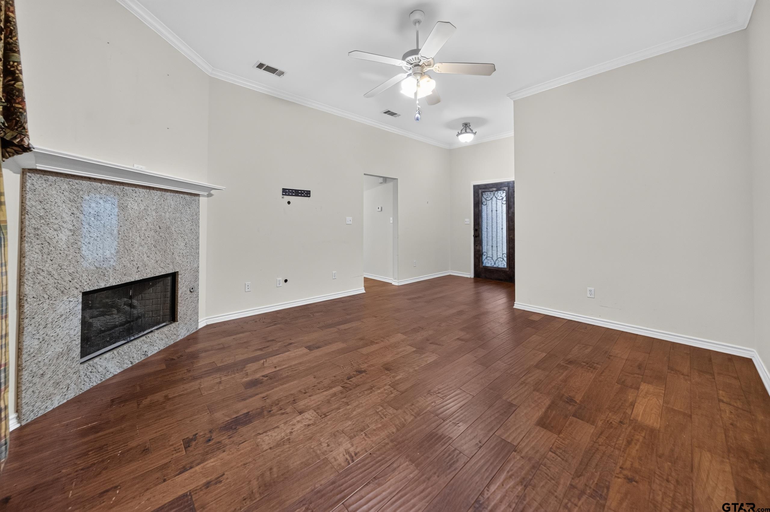 11185 Meadows Drive