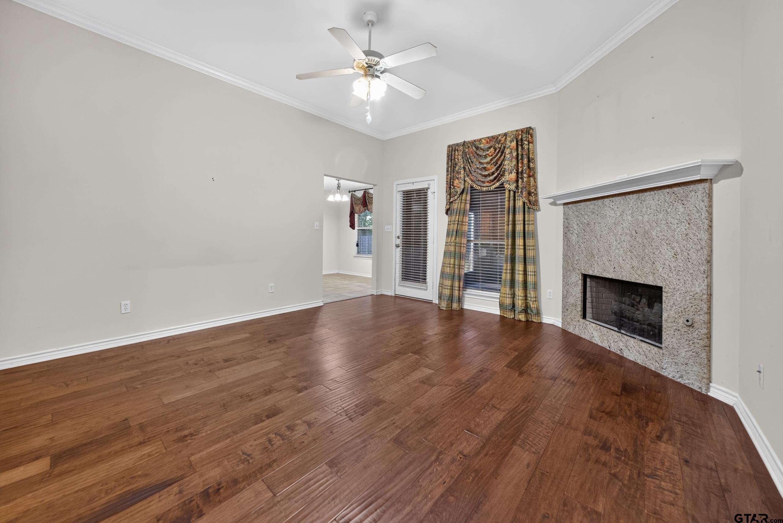 11185 Meadows Drive