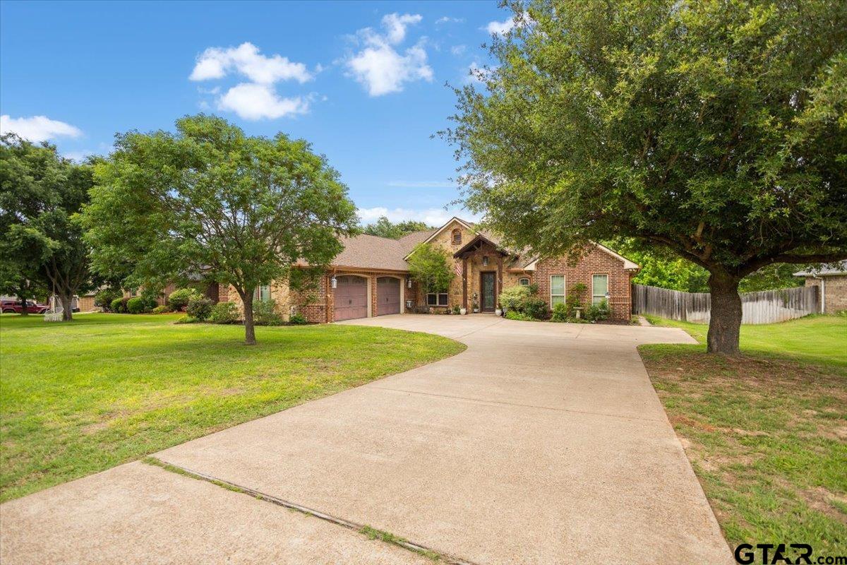 249 Heritage Ct