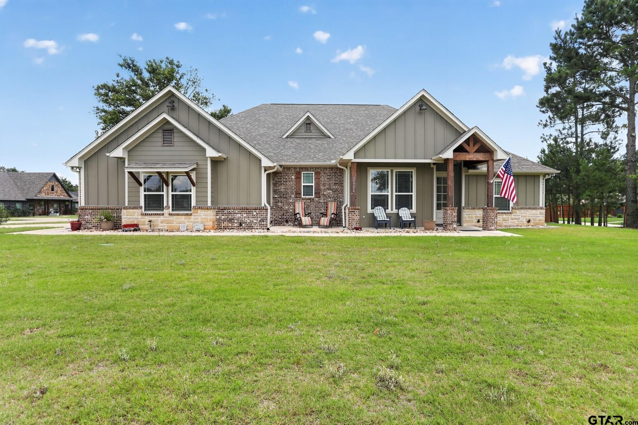 20905 Sweet Bay