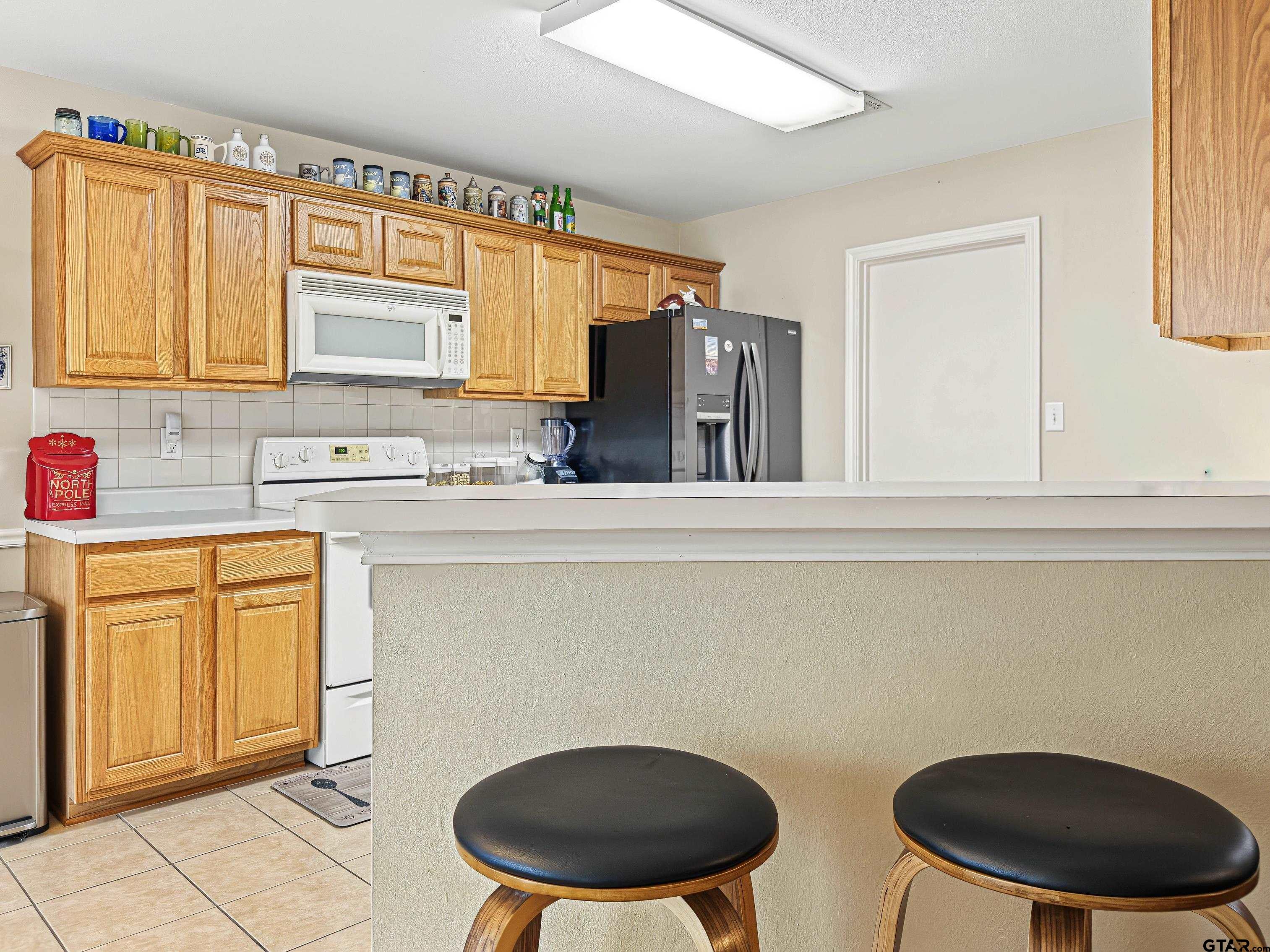 1521 Rice Rd, N-101