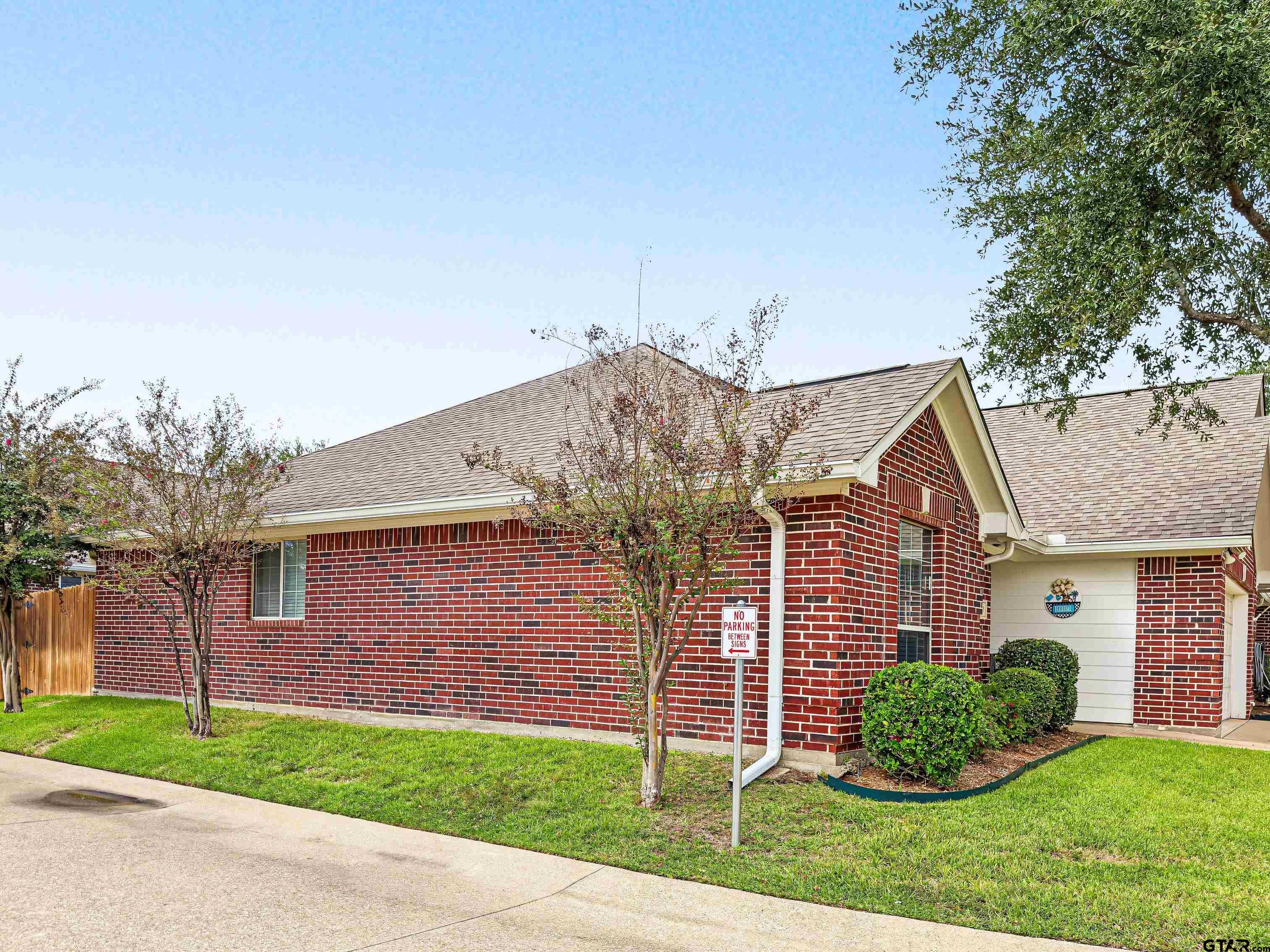 1521 Rice Rd, N-101
