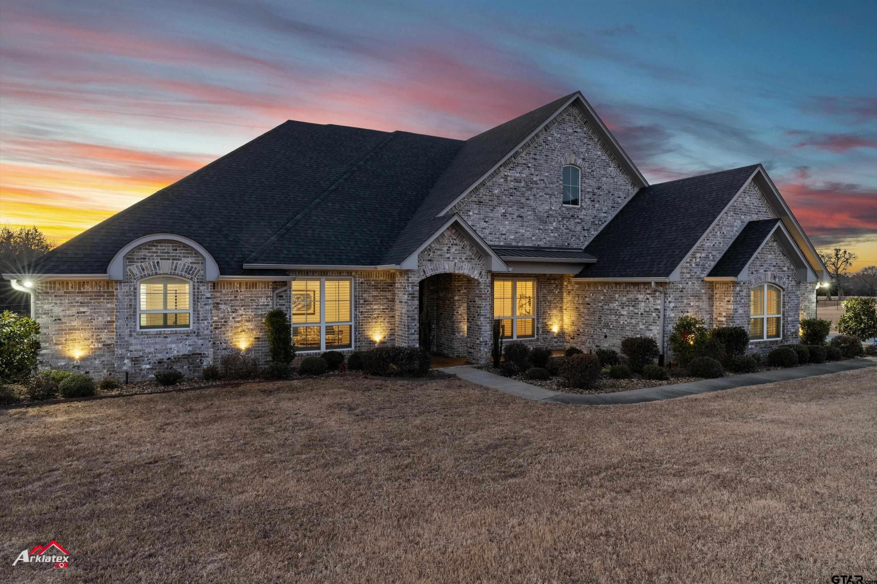 15631 Stallion Lake Blvd
