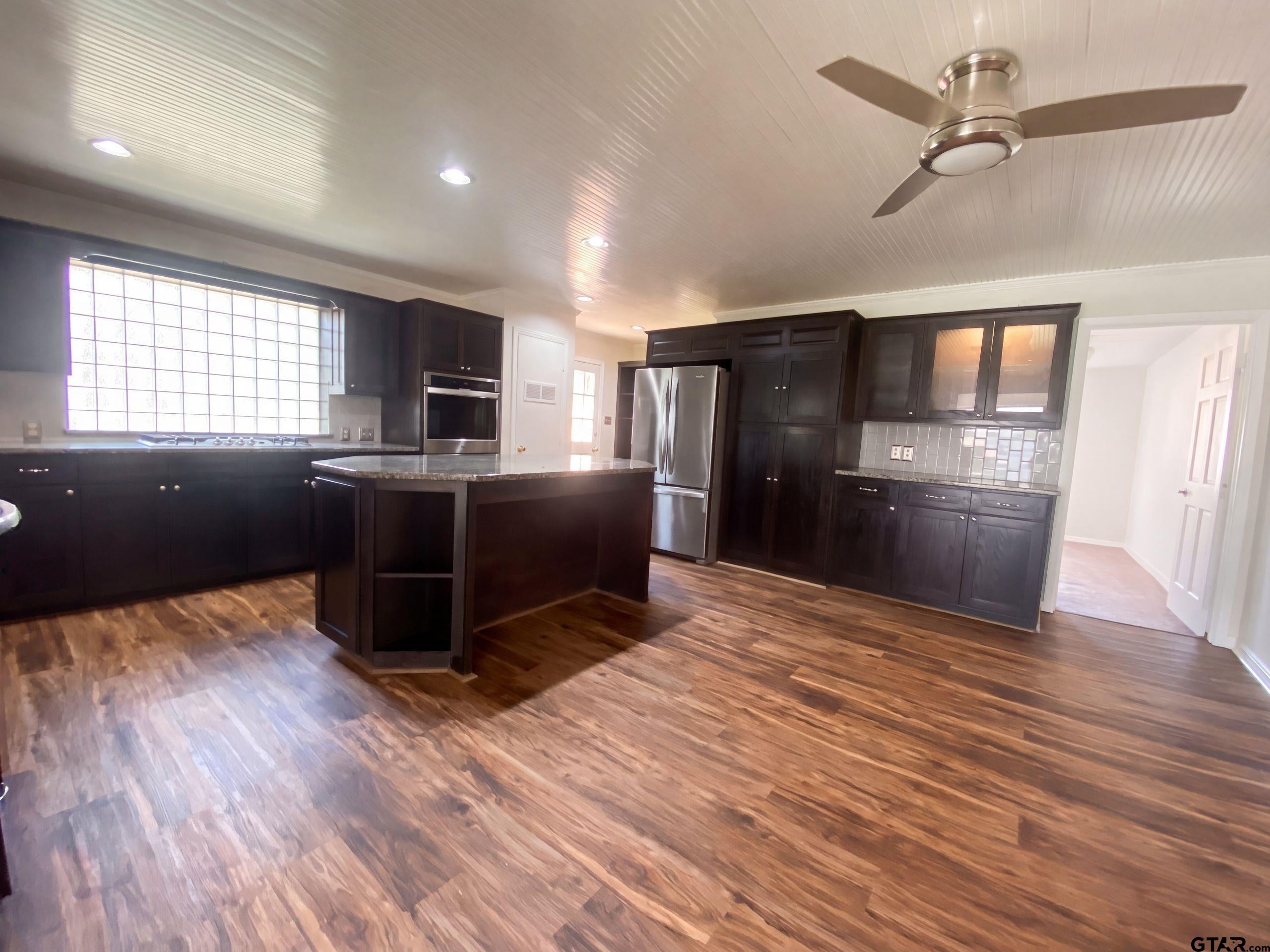 1607 Timberline Dr
