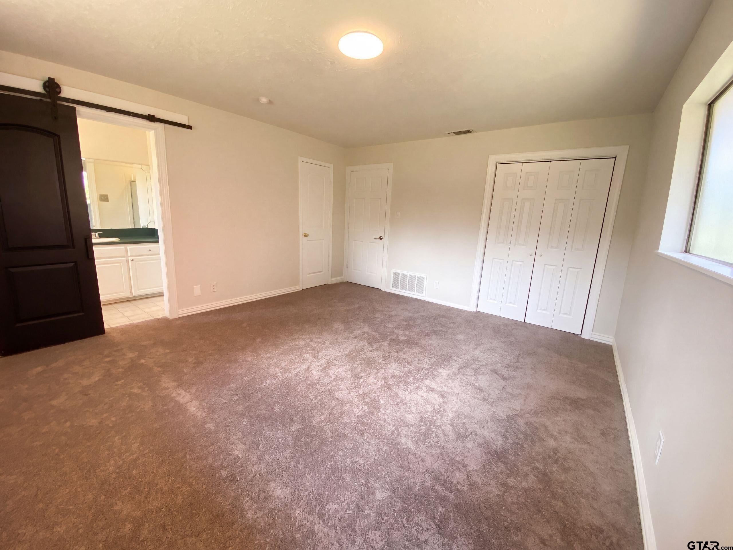 1607 Timberline Dr