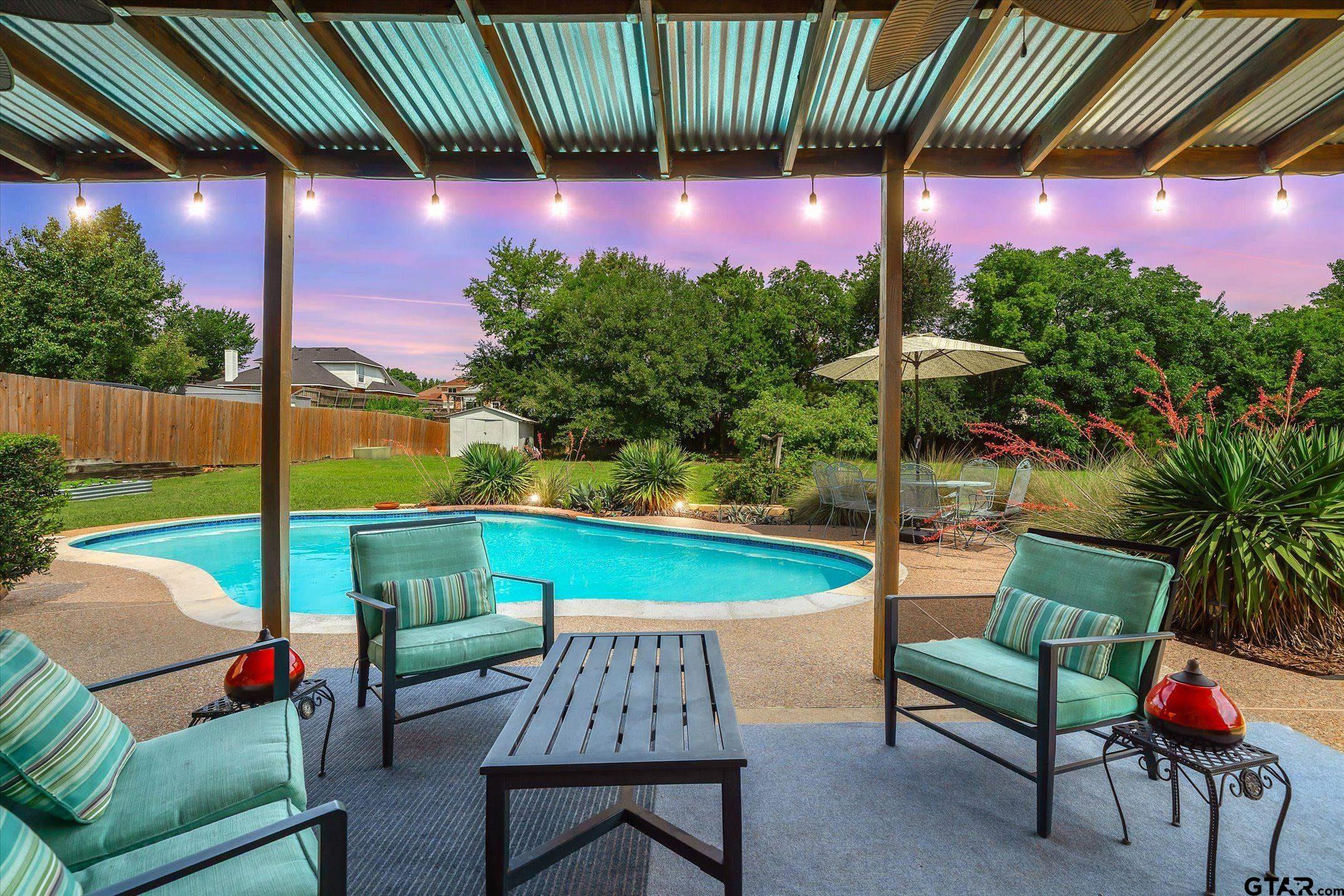 2113 Blackfoot Trail