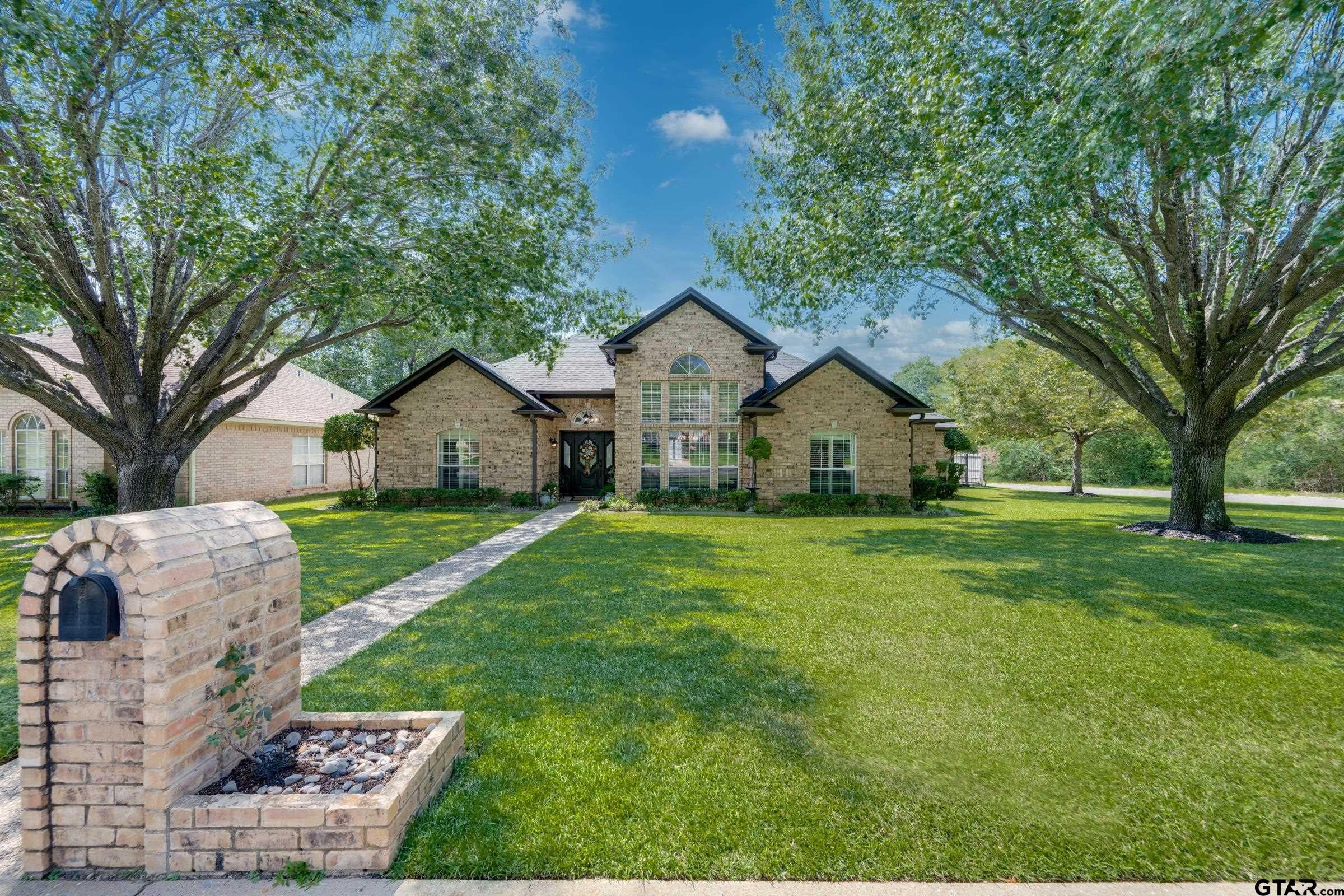 1318 Spring Branch Dr