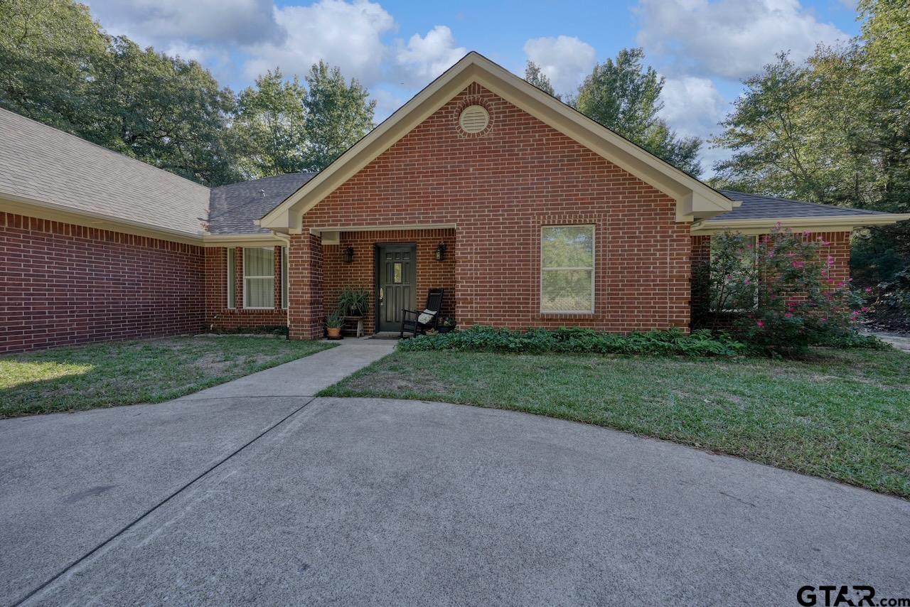 825 County Road 2260