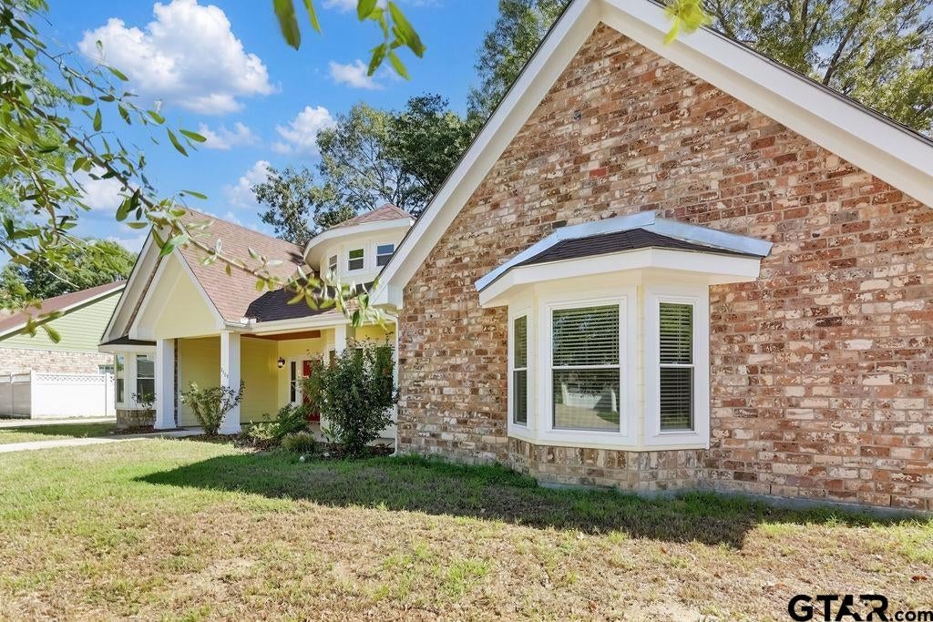 2109 Micah Dr.