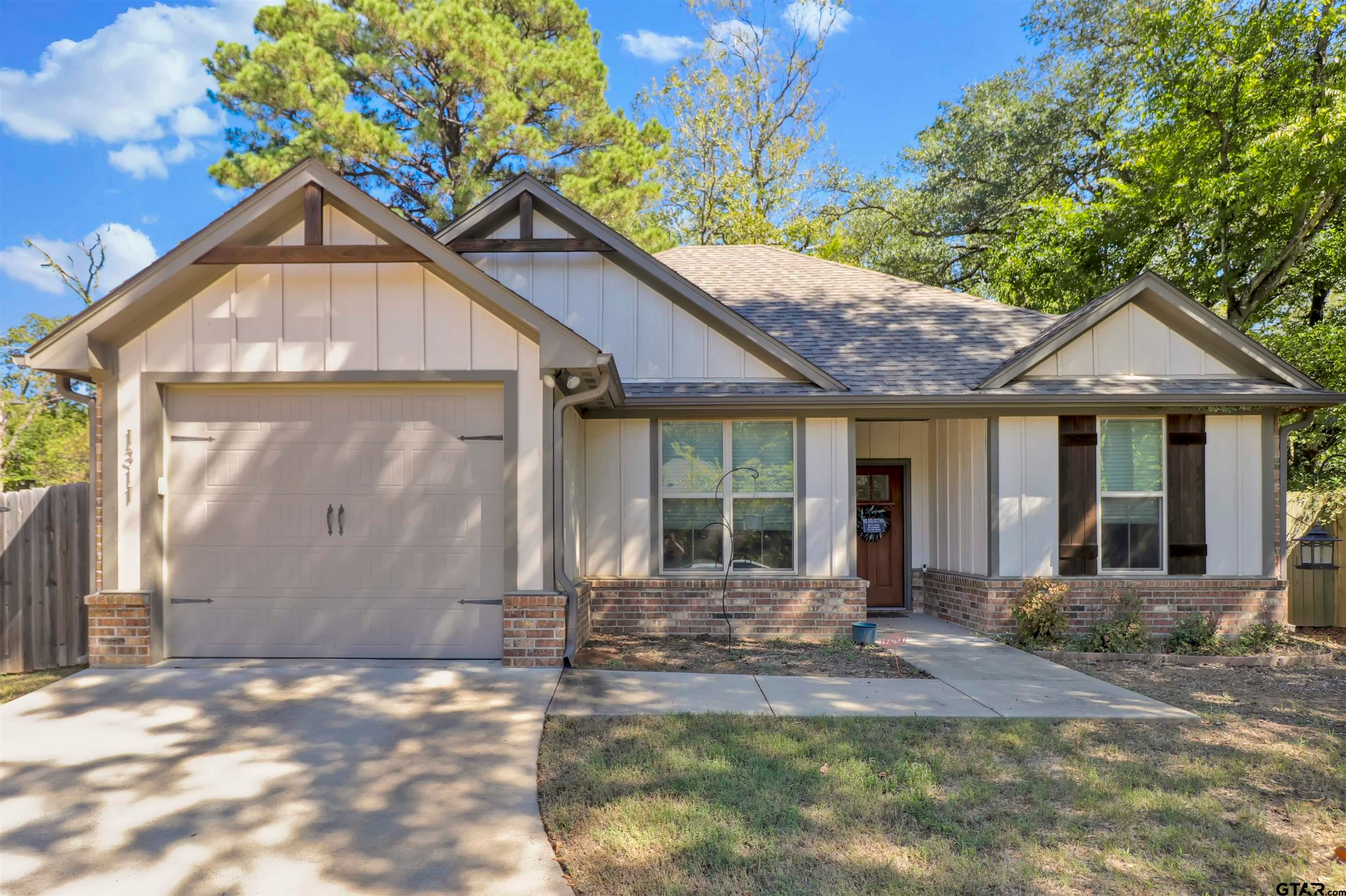 1311 Woodley