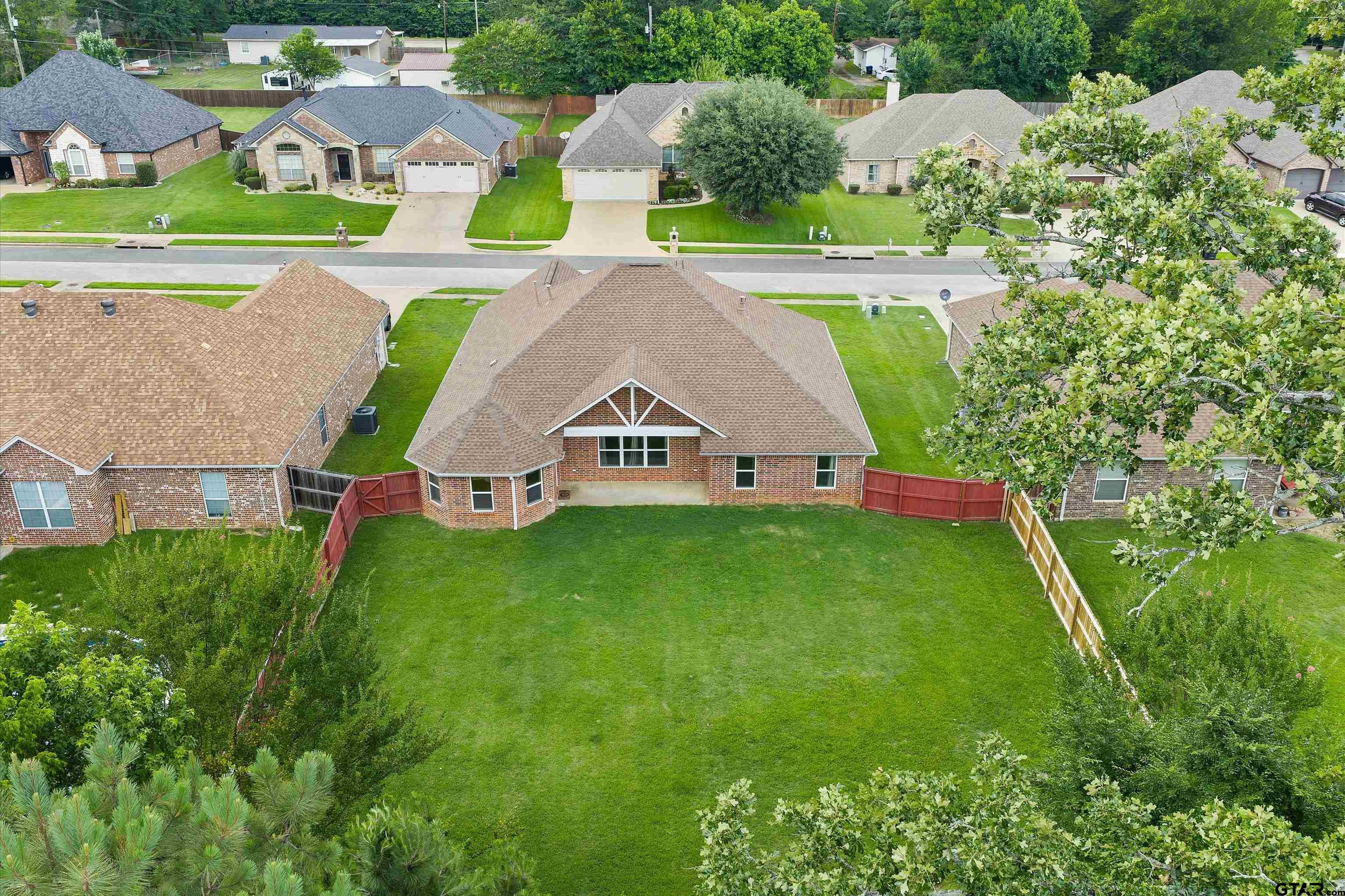 4406 Red Oak Tr