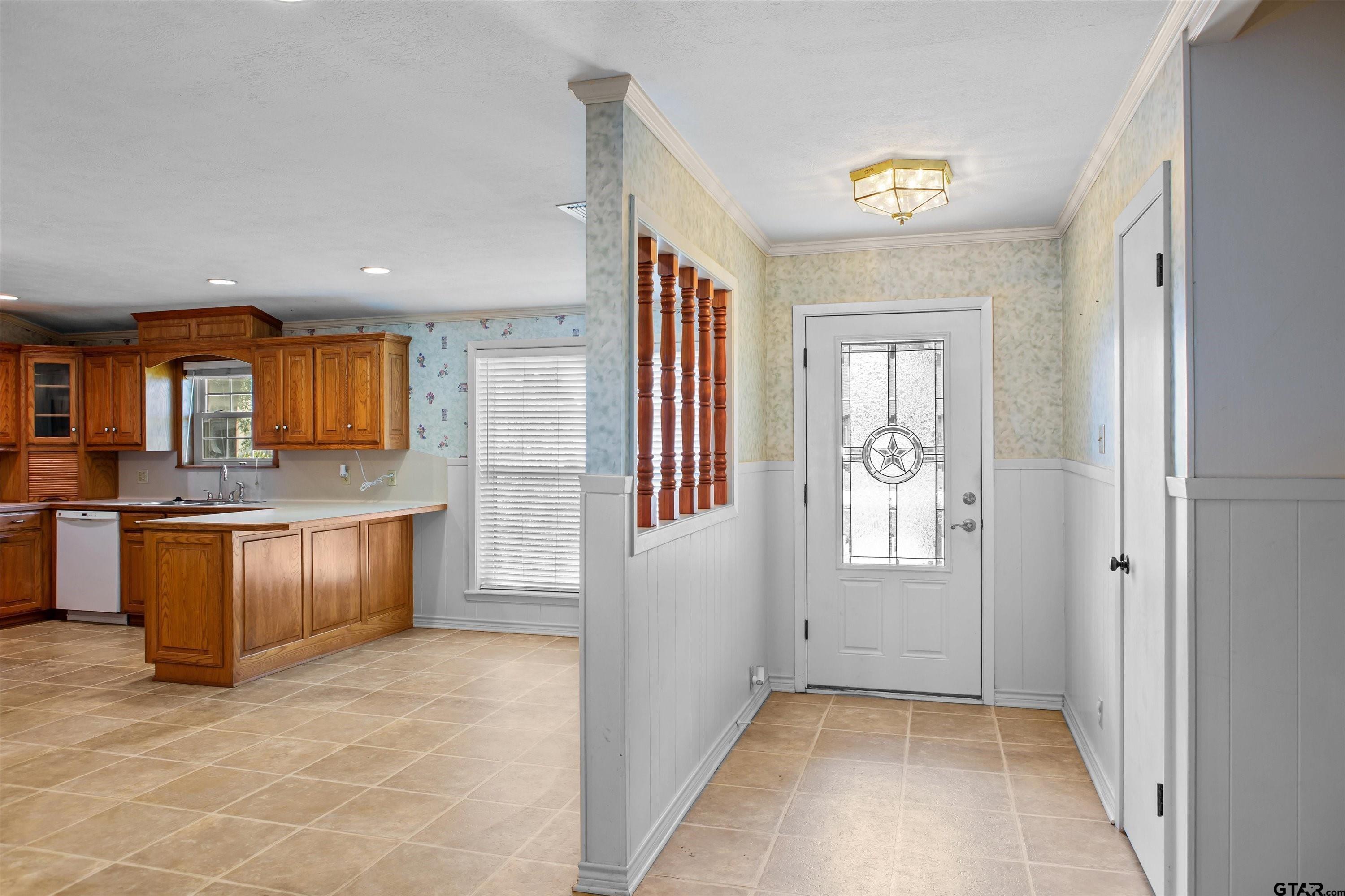 100 Holly Hill Ln.