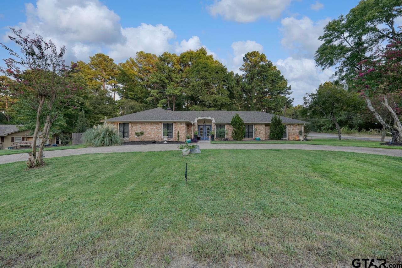 621 North Gate Dr