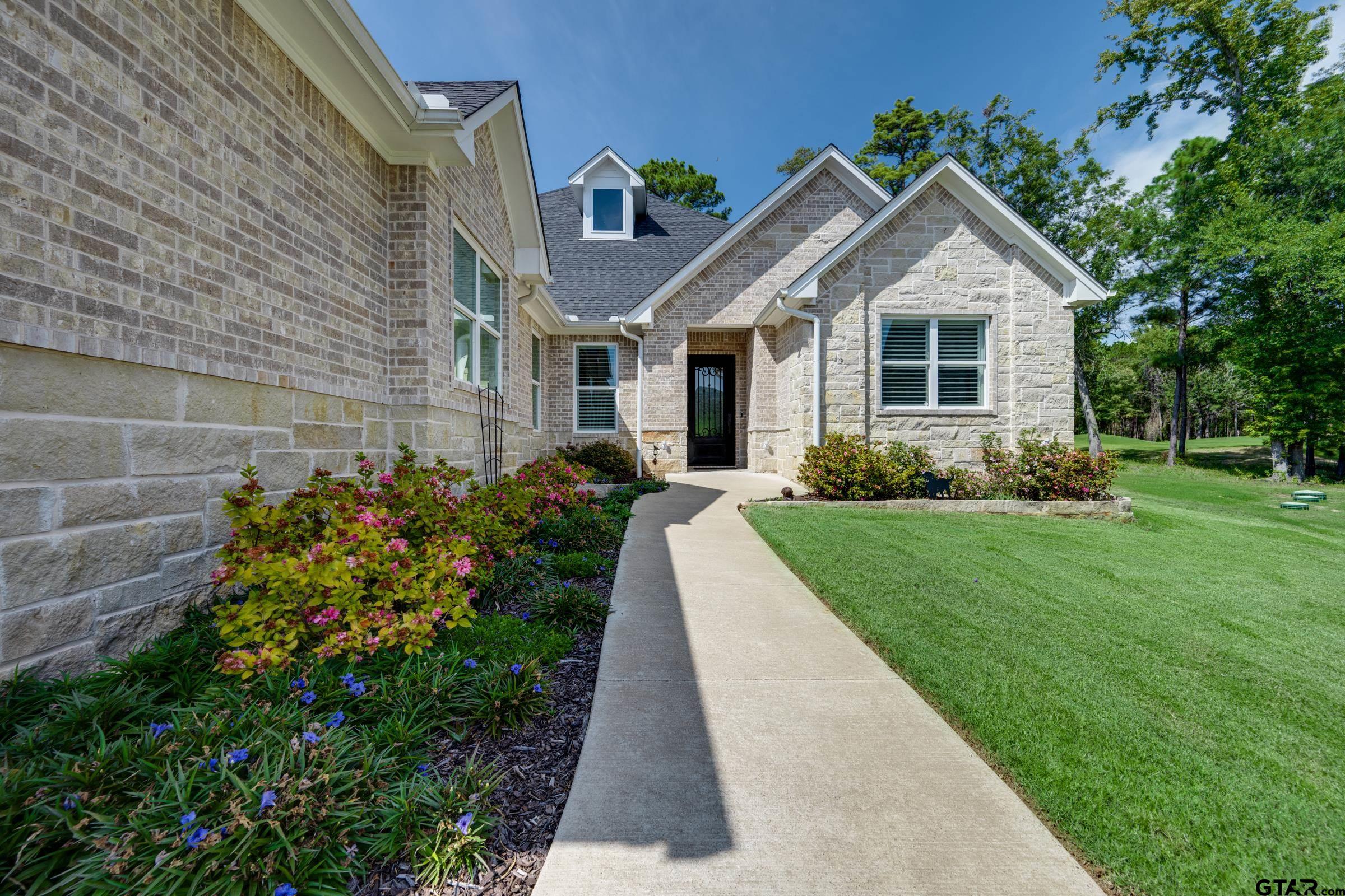 549 EAGLES NEST TRL