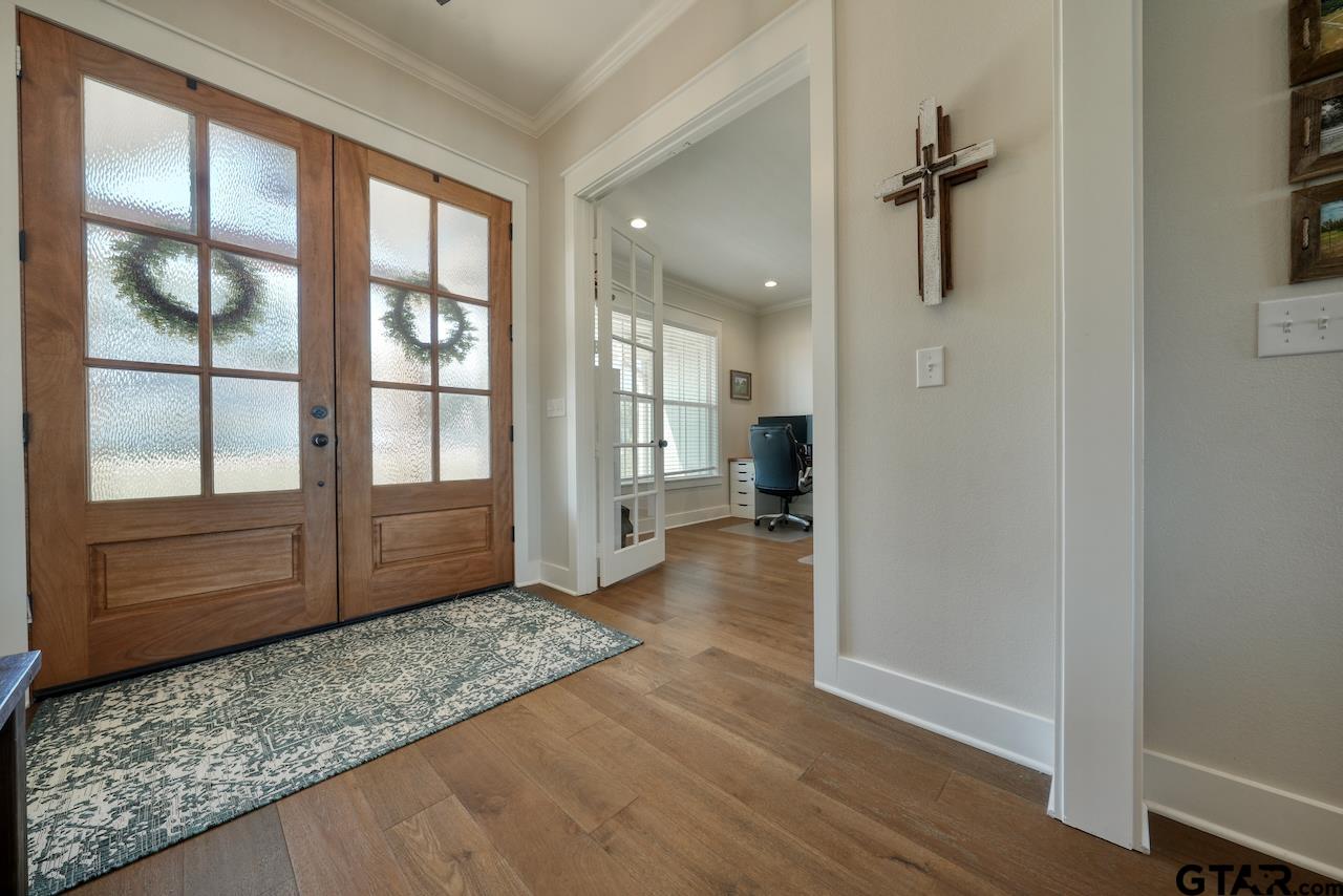 18347 Timber Oaks Drive