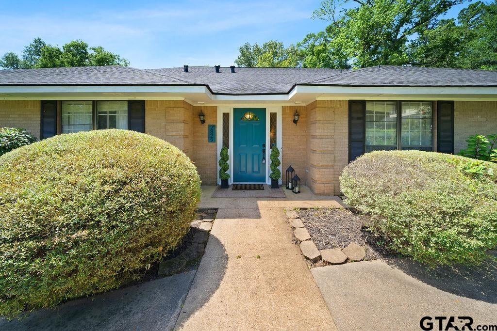 2829 Yorktown Drive