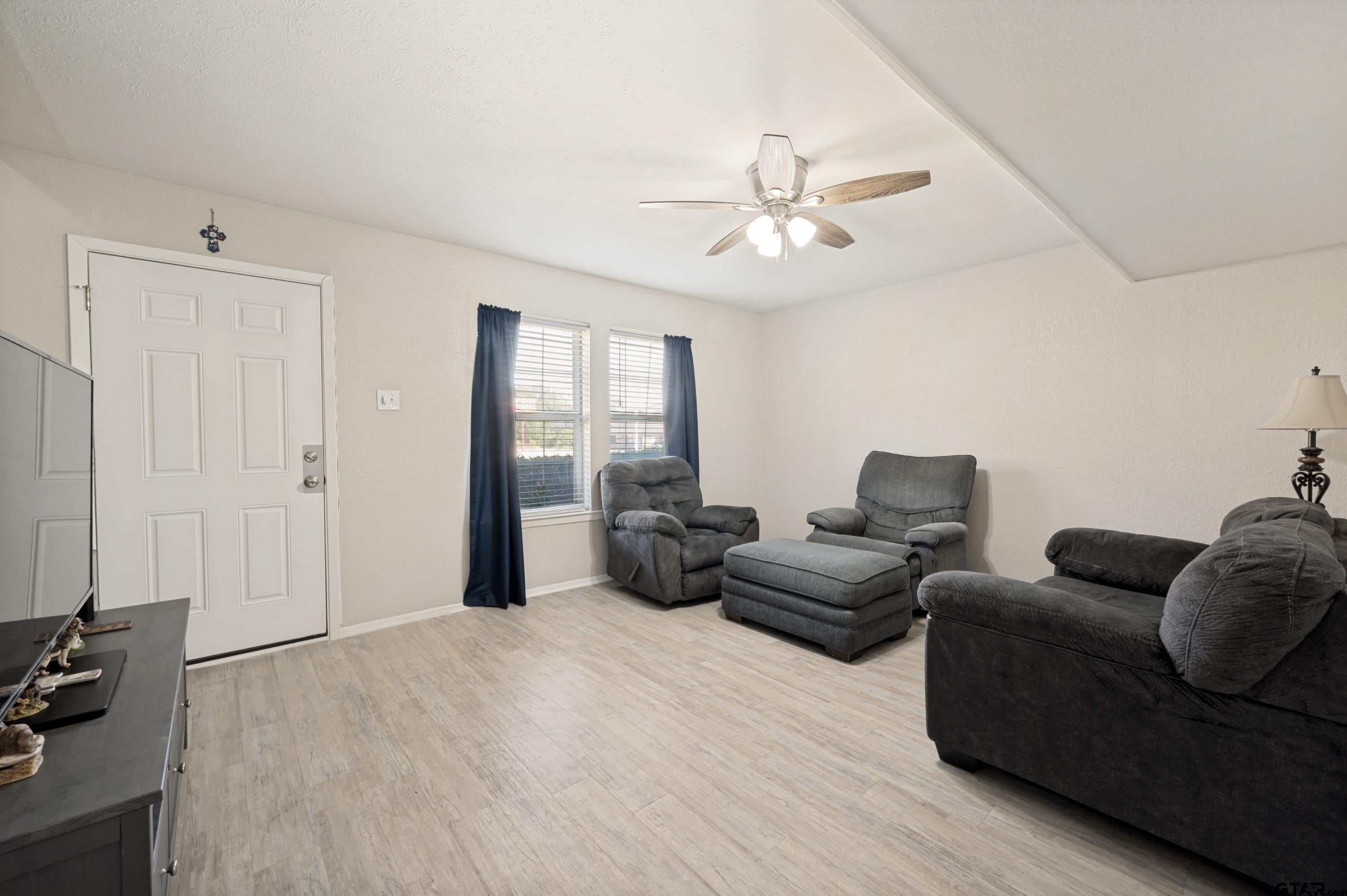 1905 W Morton Street, Unit 1