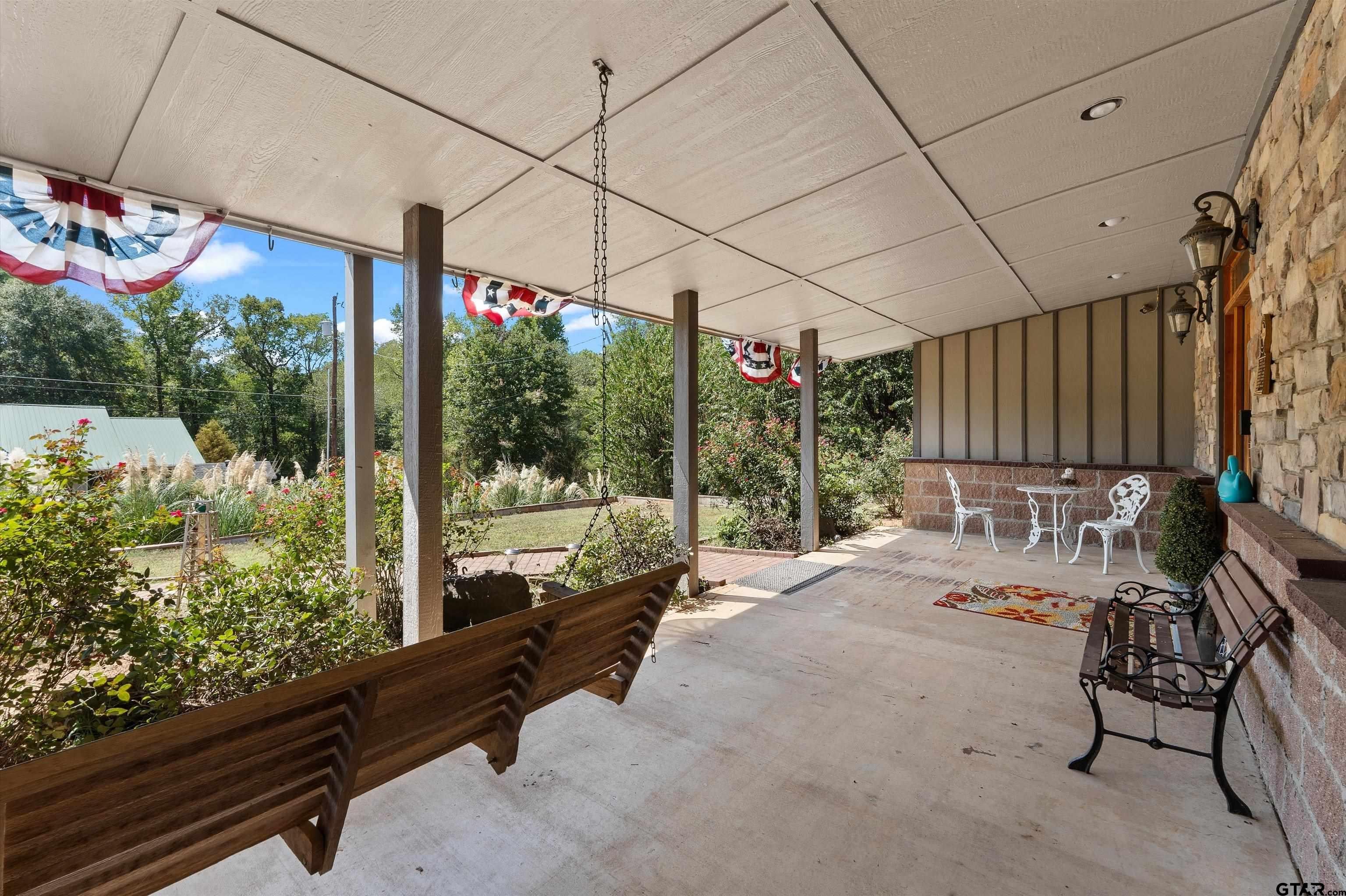 535 Oakwood Dr