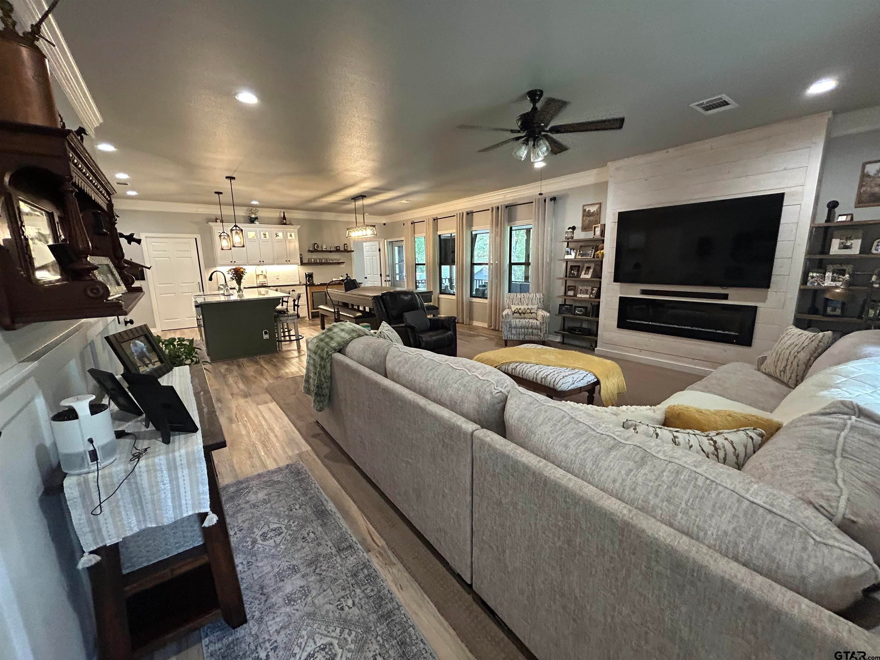18707 Tree Top Lane
