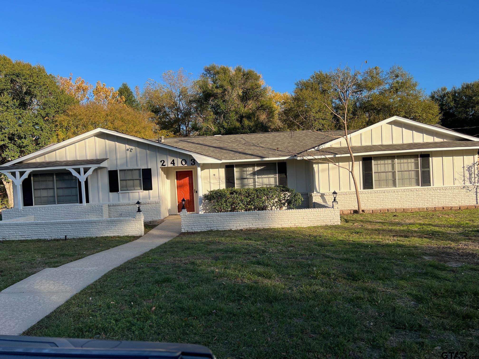 2403 Breckenridge