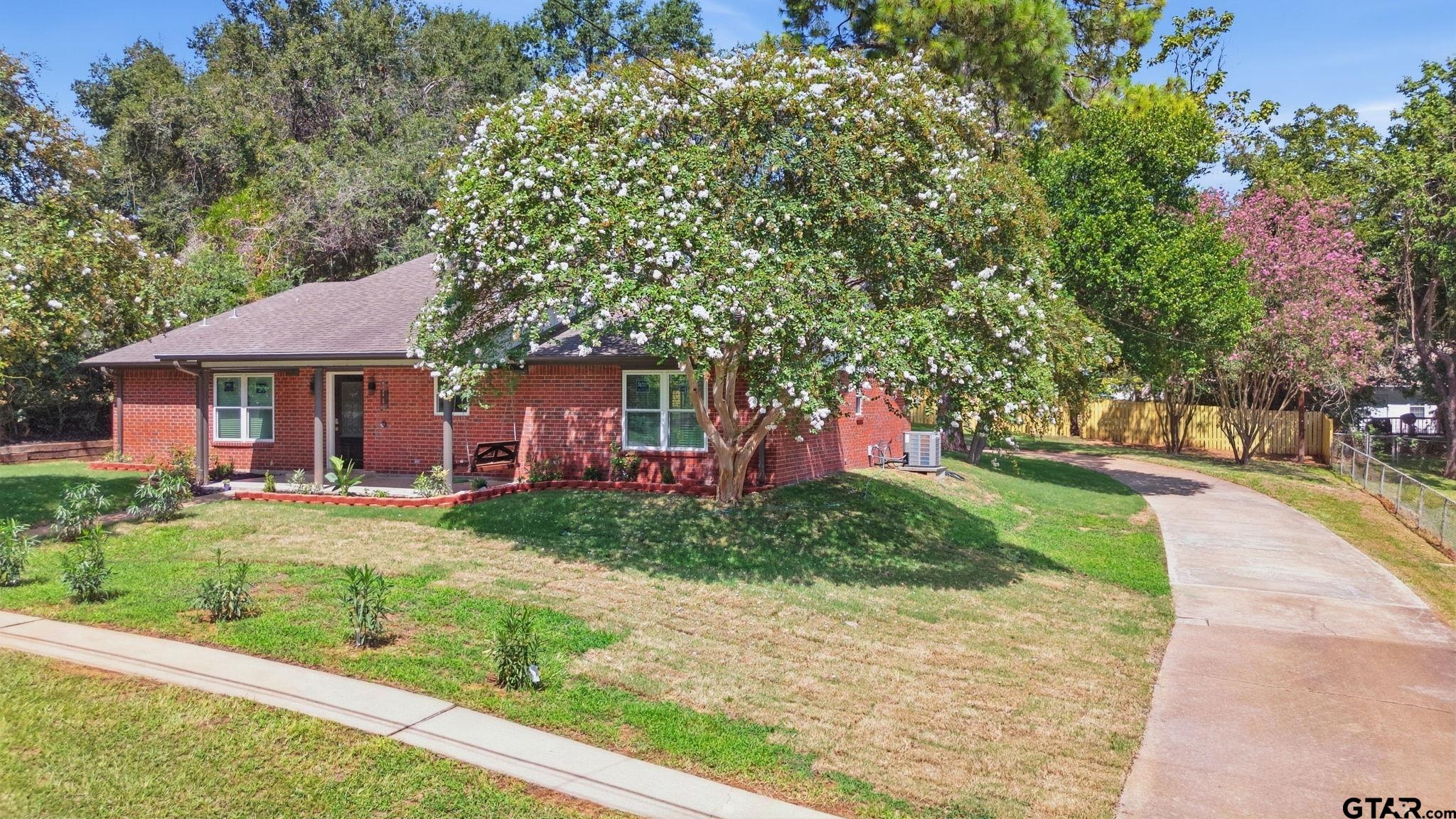 119 Stephanie Dr