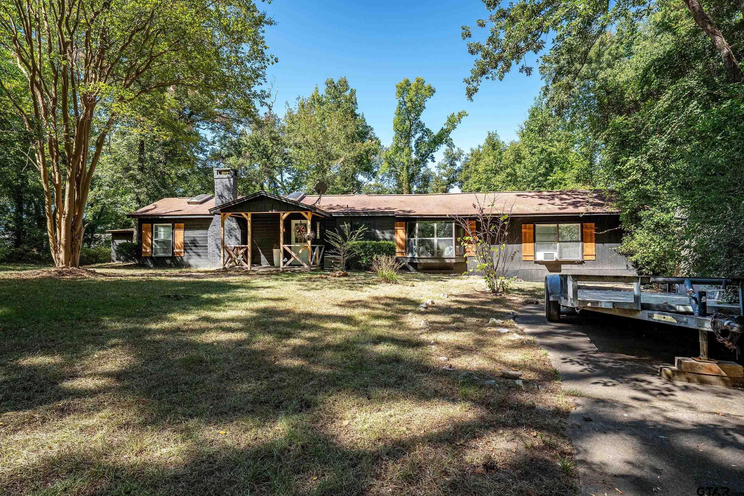 20616 E Grove Club Lake Rd