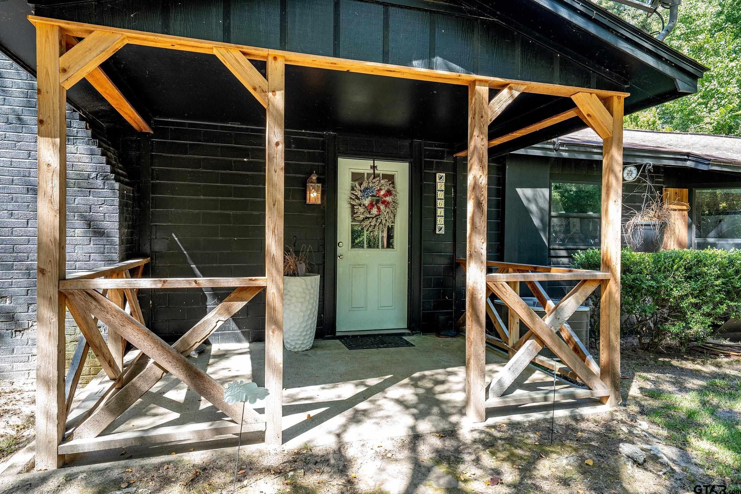 20616 E Grove Club Lake Rd