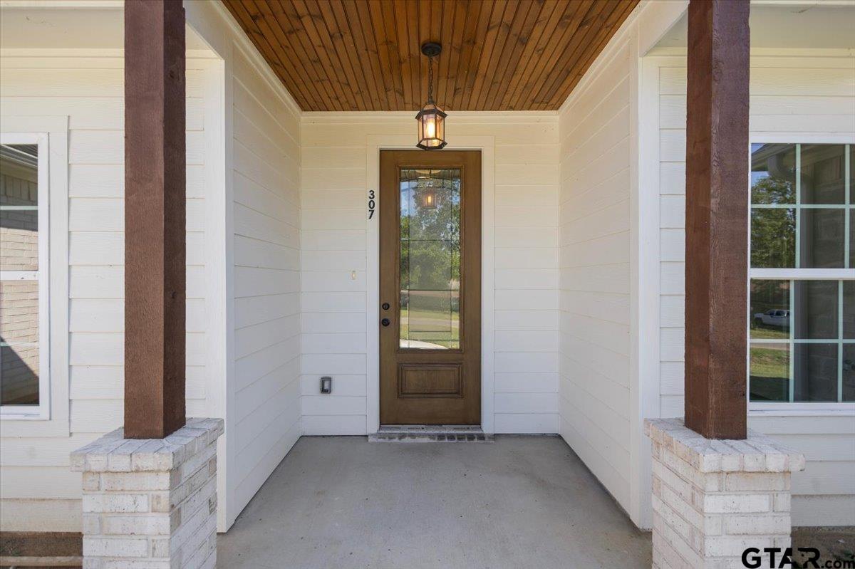 307 Windridge Dr.