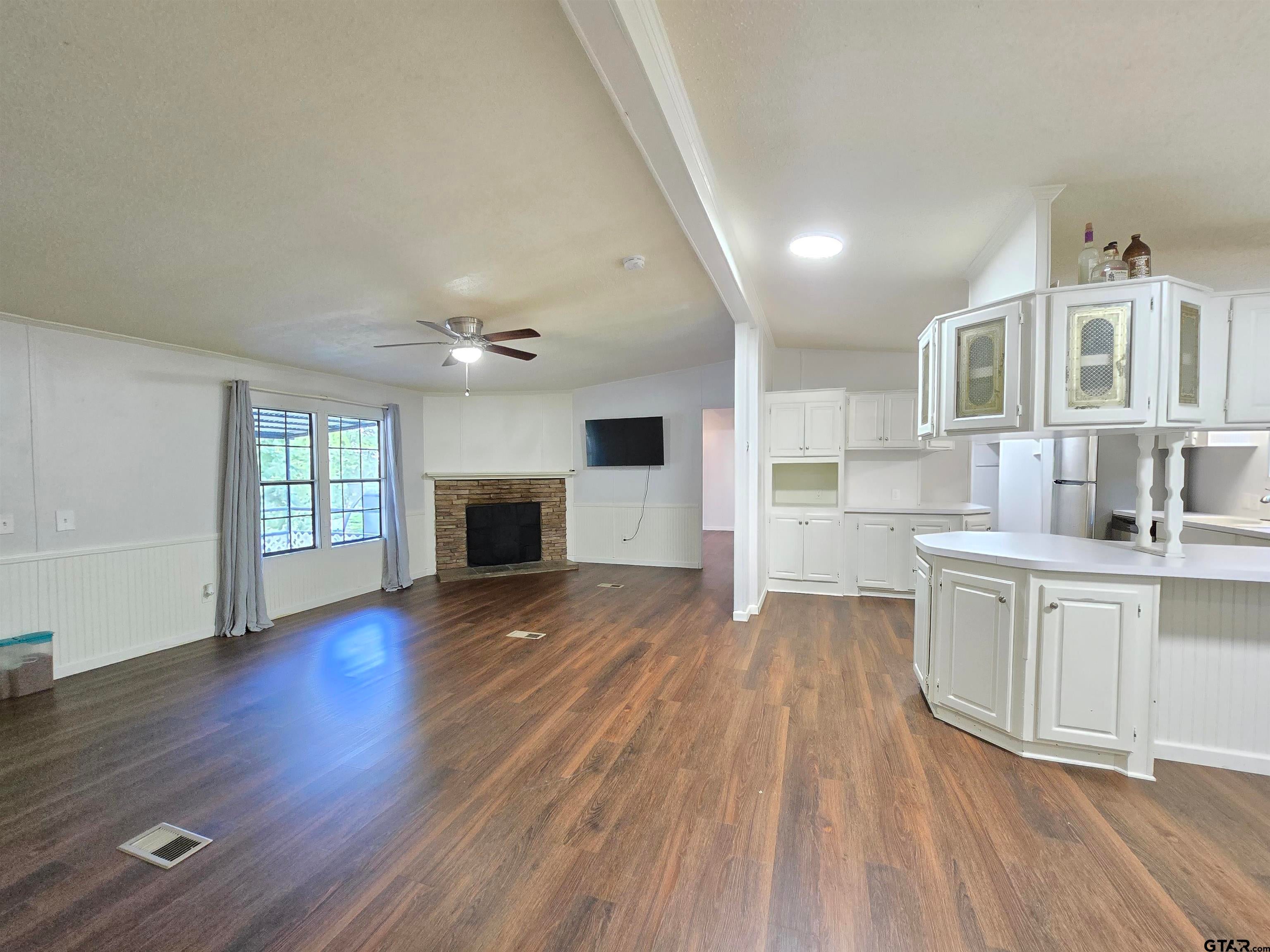 17686 CR 1182