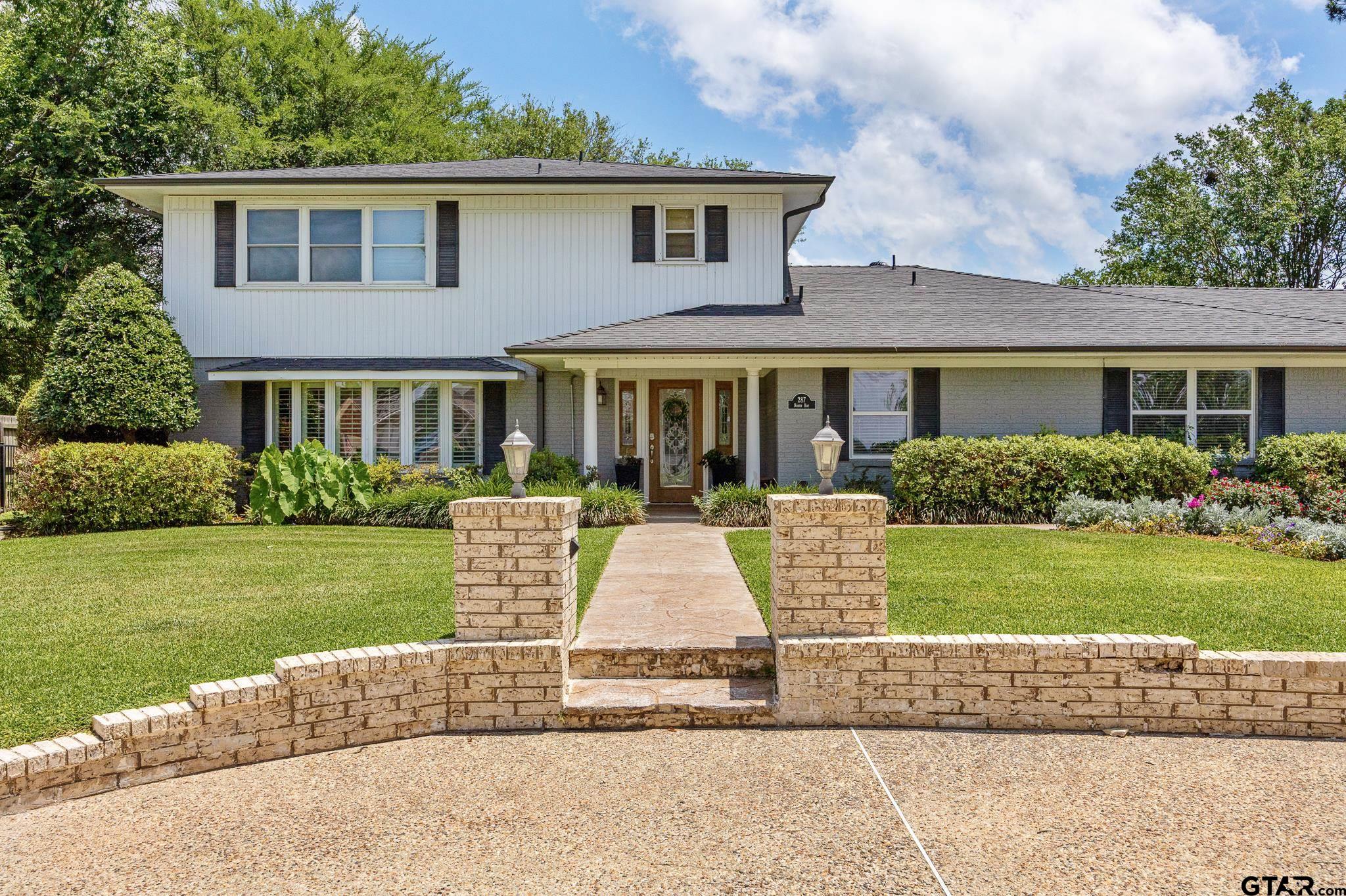 287 North Bay Drive