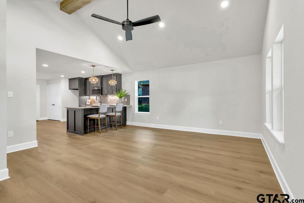 405 Short St