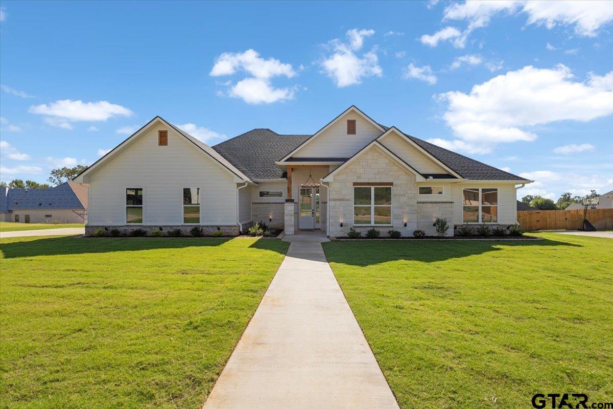 17265 Woodcrest Cir.
